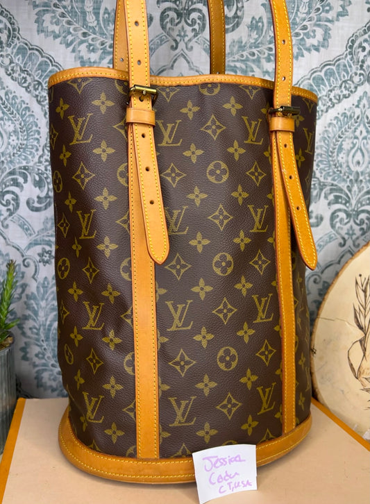 Louis Vuitton Bucket GM