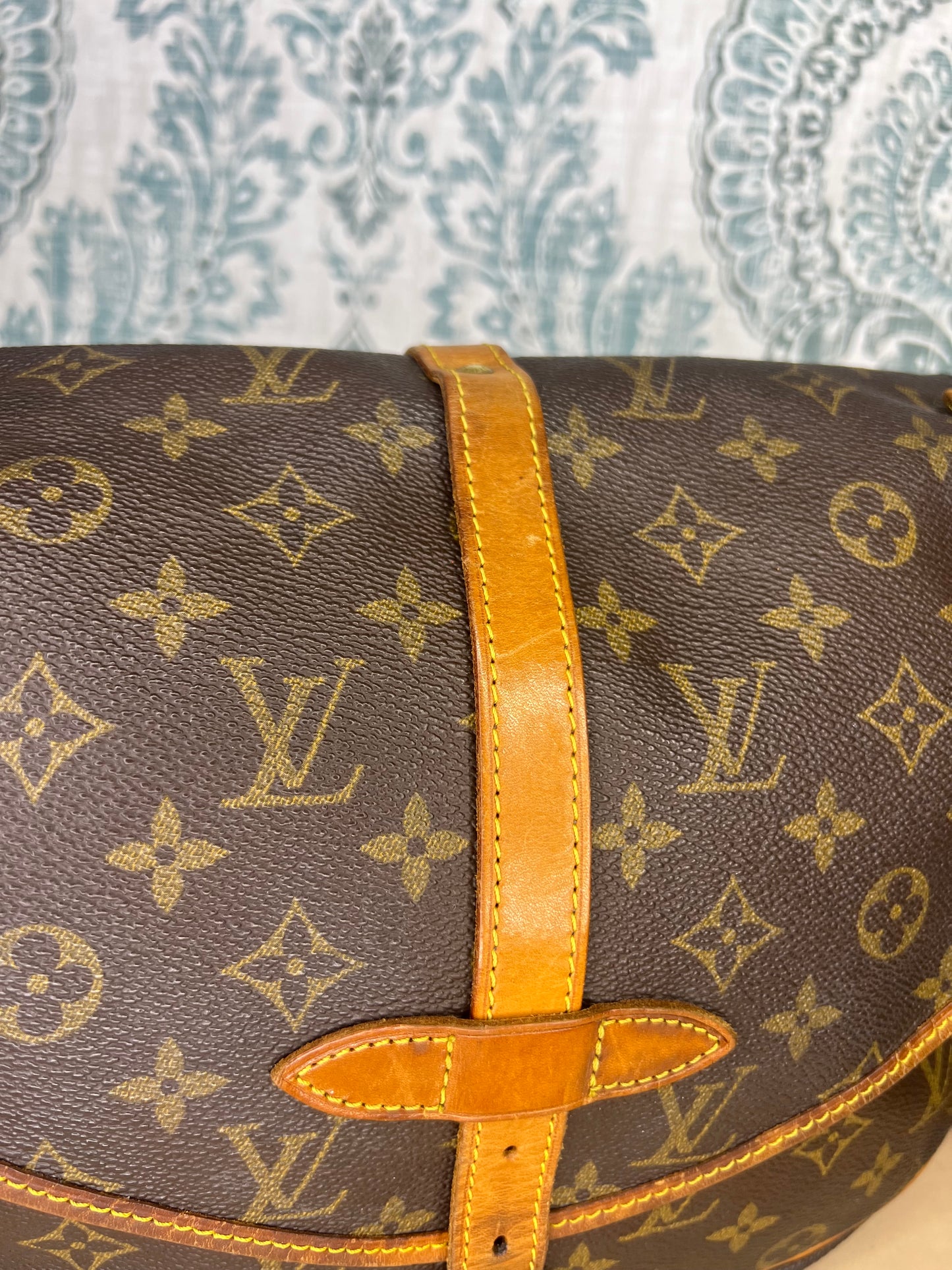 Louis Vuitton Saumur 30