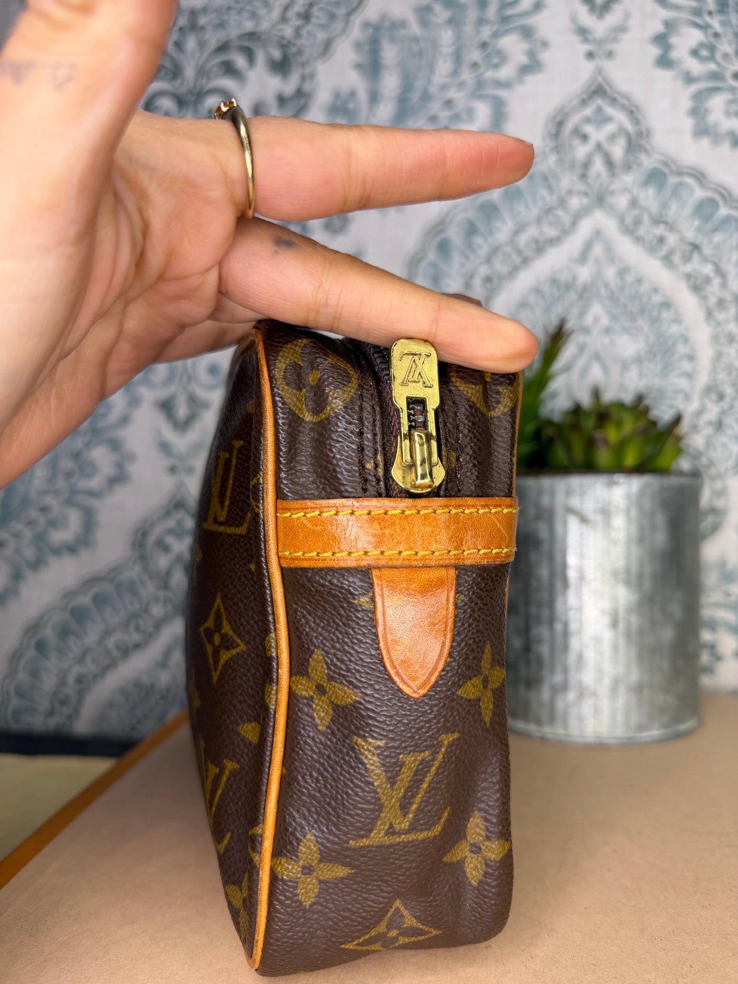 Louis Vuitton Compiegne 23