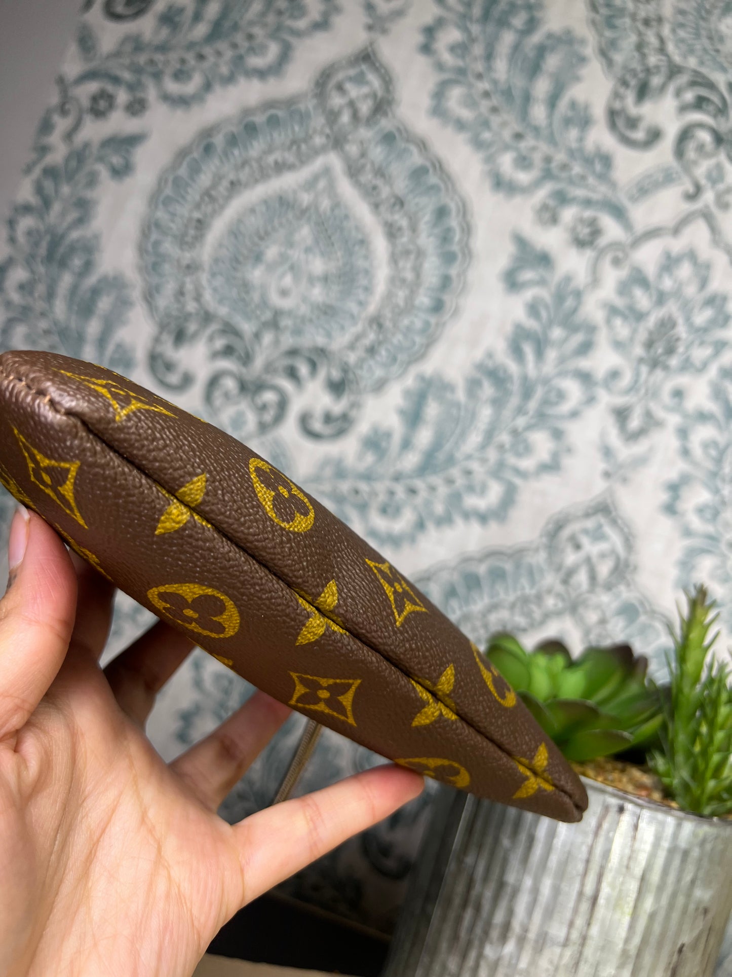 Louis Vuitton French Company Kisslock Pouch