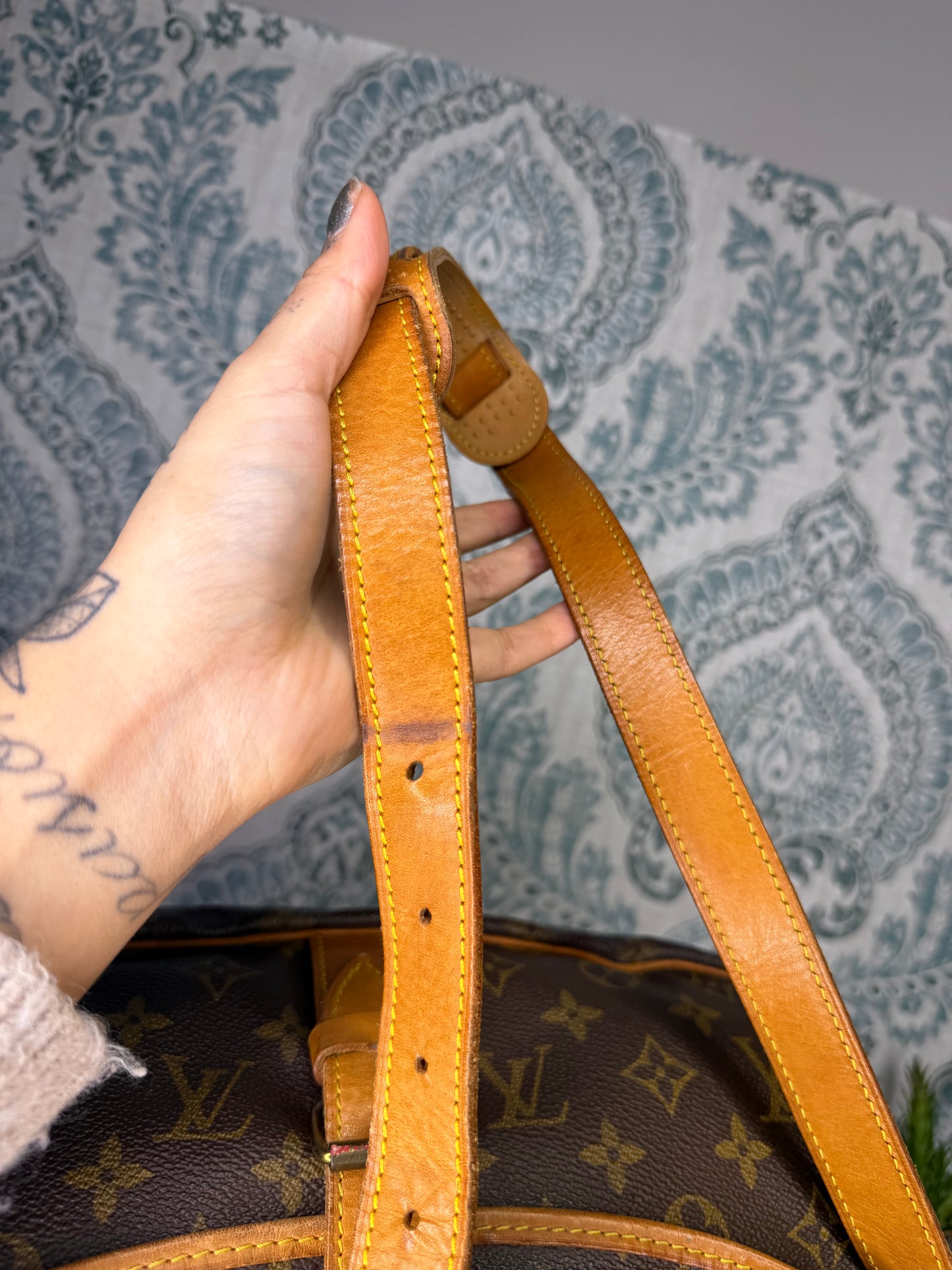 Louis Vuitton Saumur 35