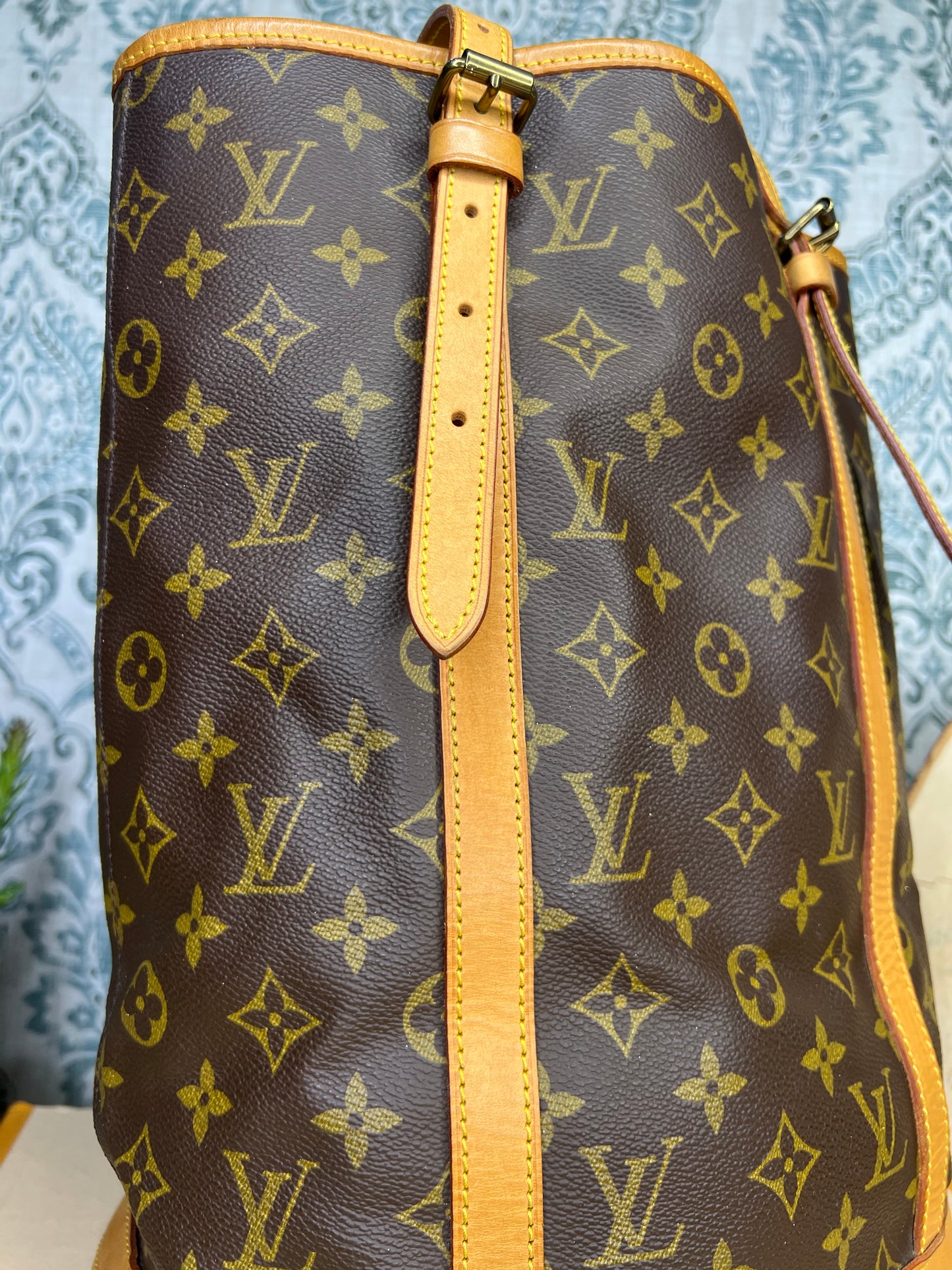 Louis Vuitton Bucket GM