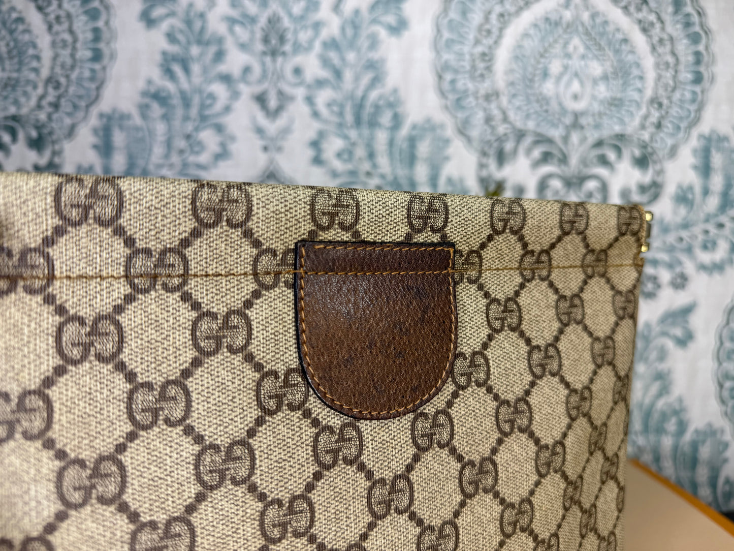 Gucci Supreme Brown Vintage Clutch