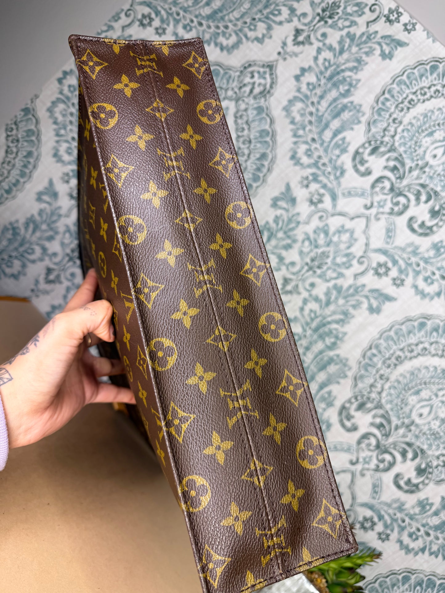 Louis Vuitton Sac Plat