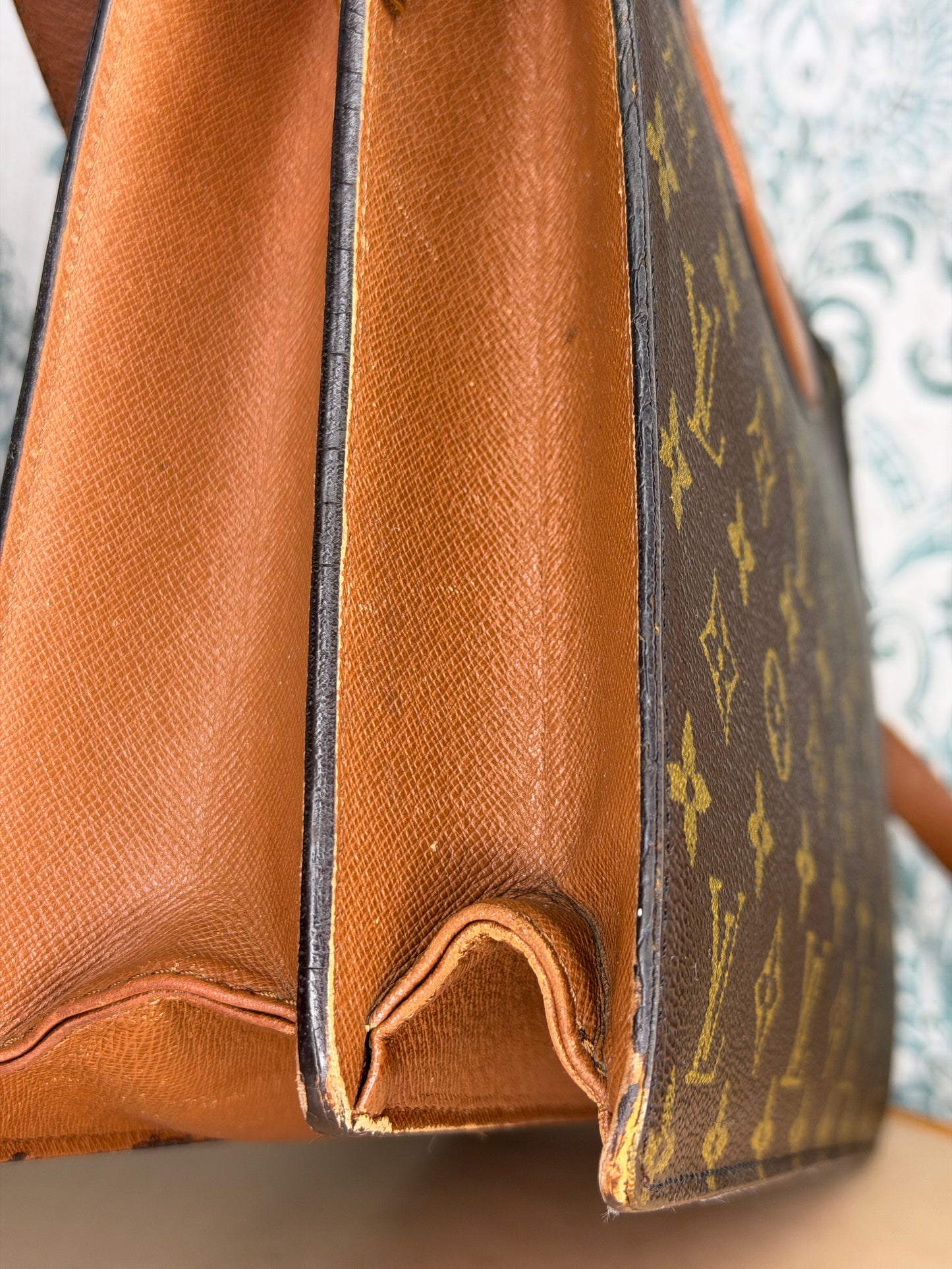 Louis Vuitton Courcelles