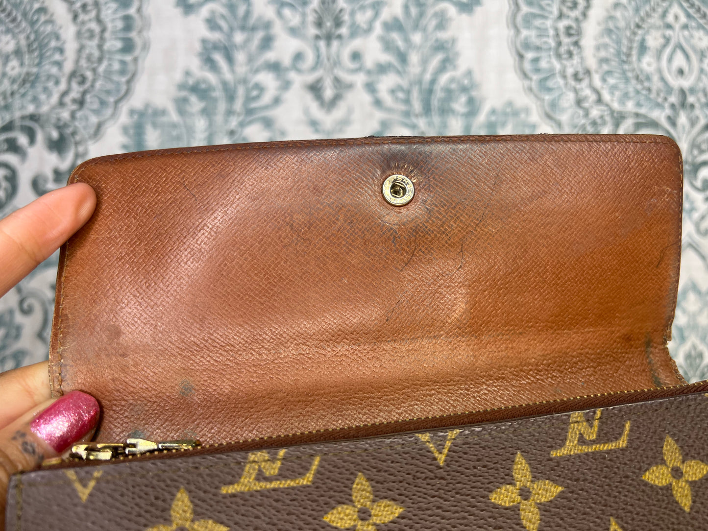 Louis Vuitton Monogram Sarah Wallet