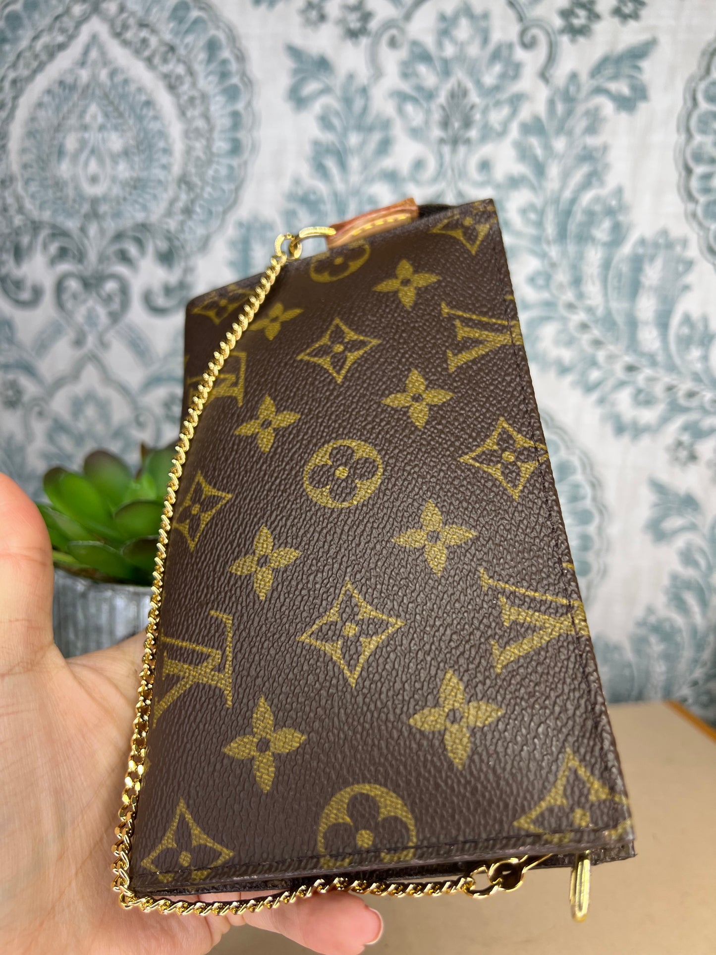 Louis Vuitton Monogram Bucket PM Pochette