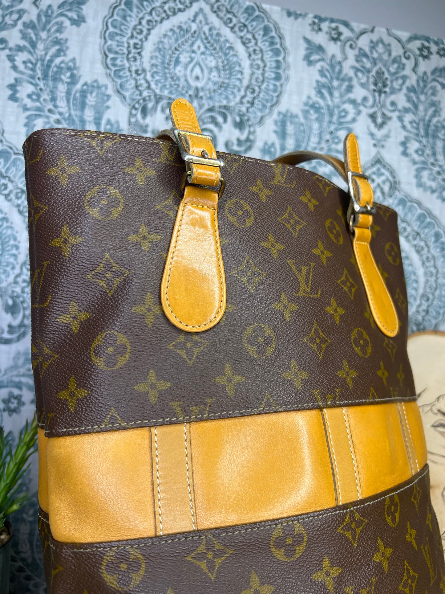 Louis Vuitton French Company Bucket GM