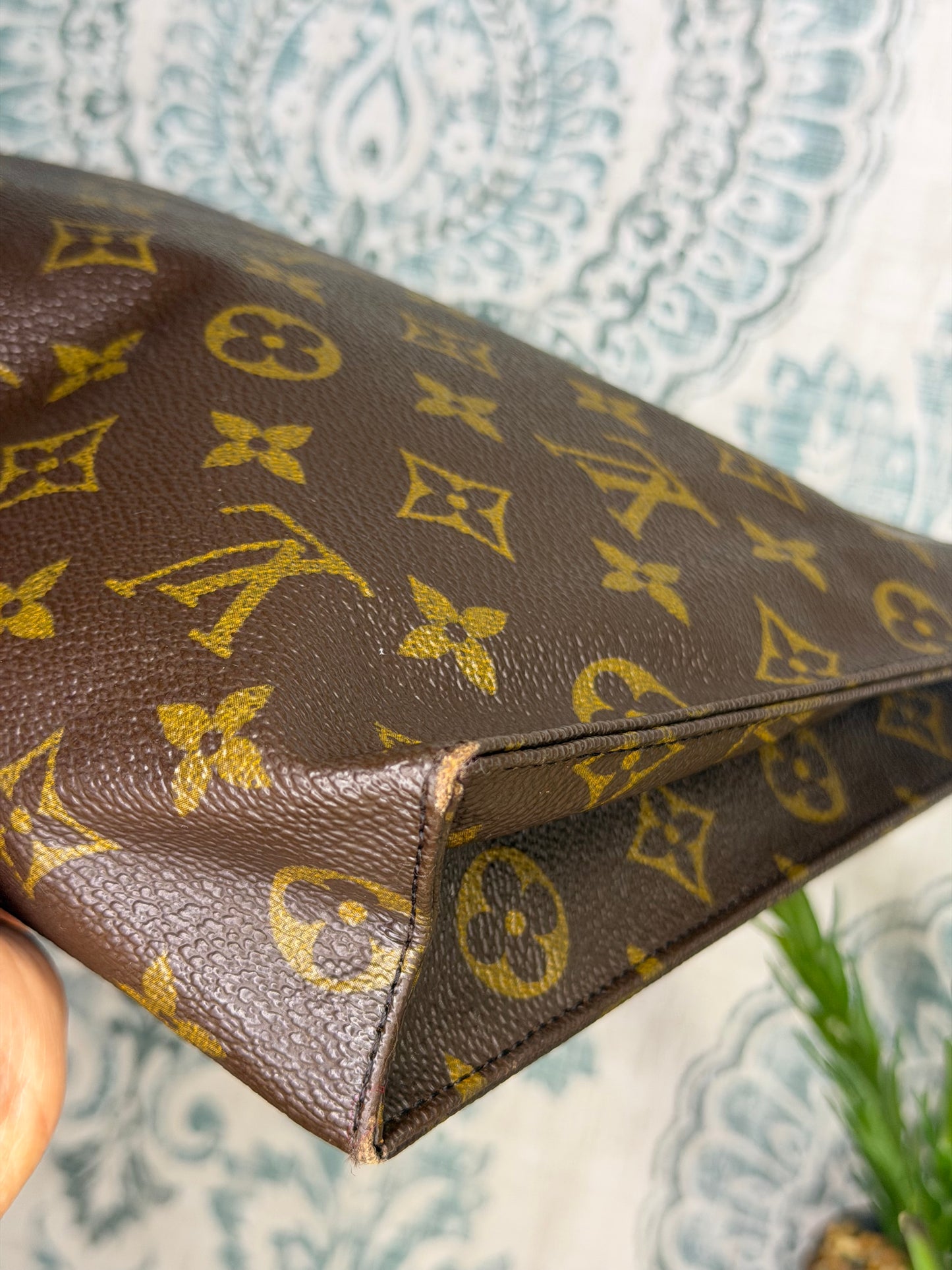 Louis Vuitton Toiletry 26 #3 (needs new zipper)