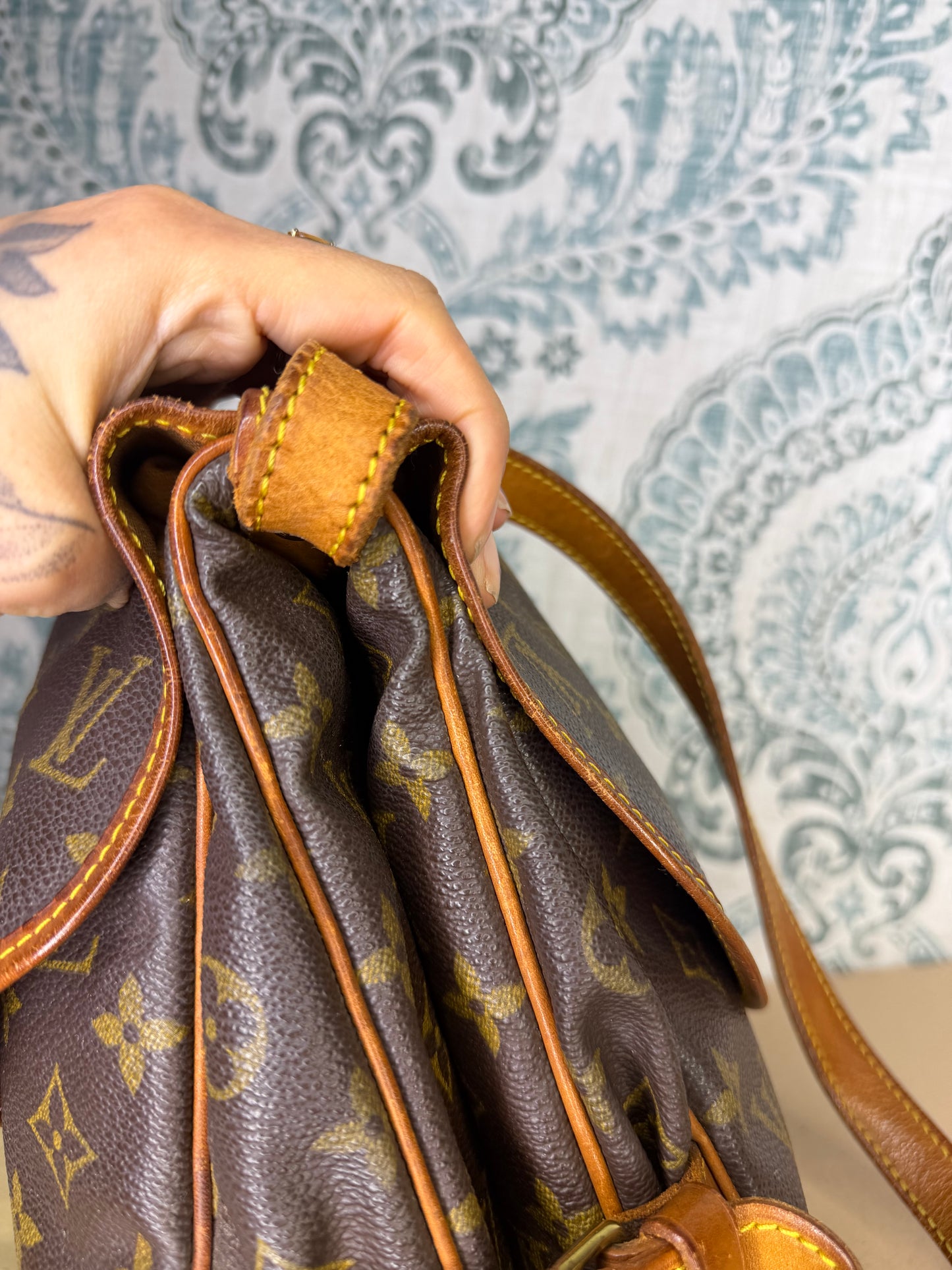 Louis Vuitton Saumur 30