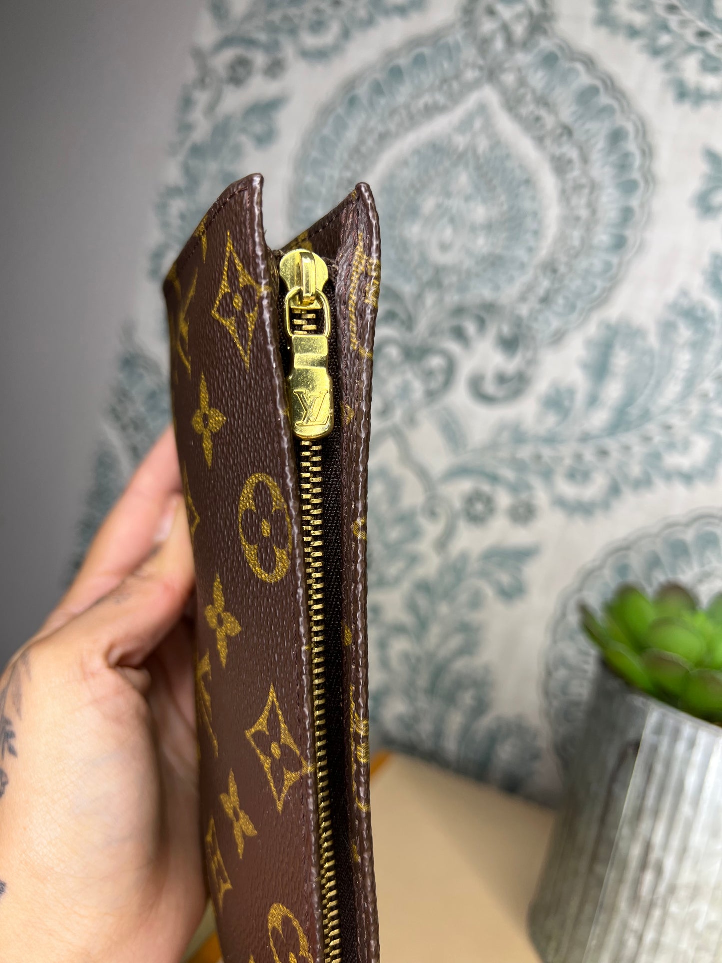 Louis Vuitton Bucket GM Pouch