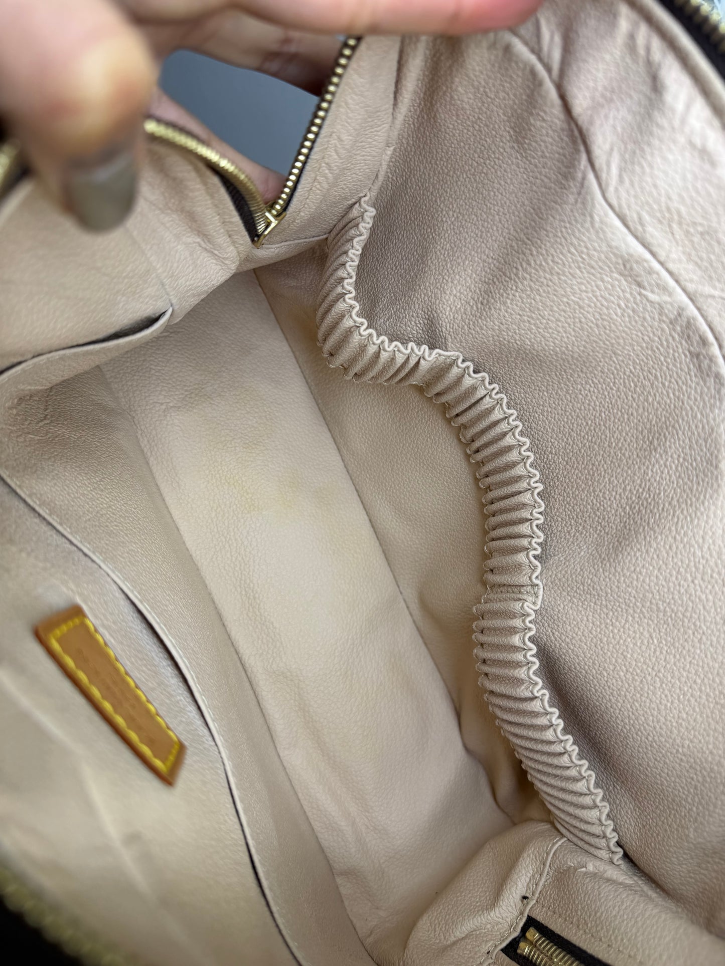 Louis Vuitton Trousse 28