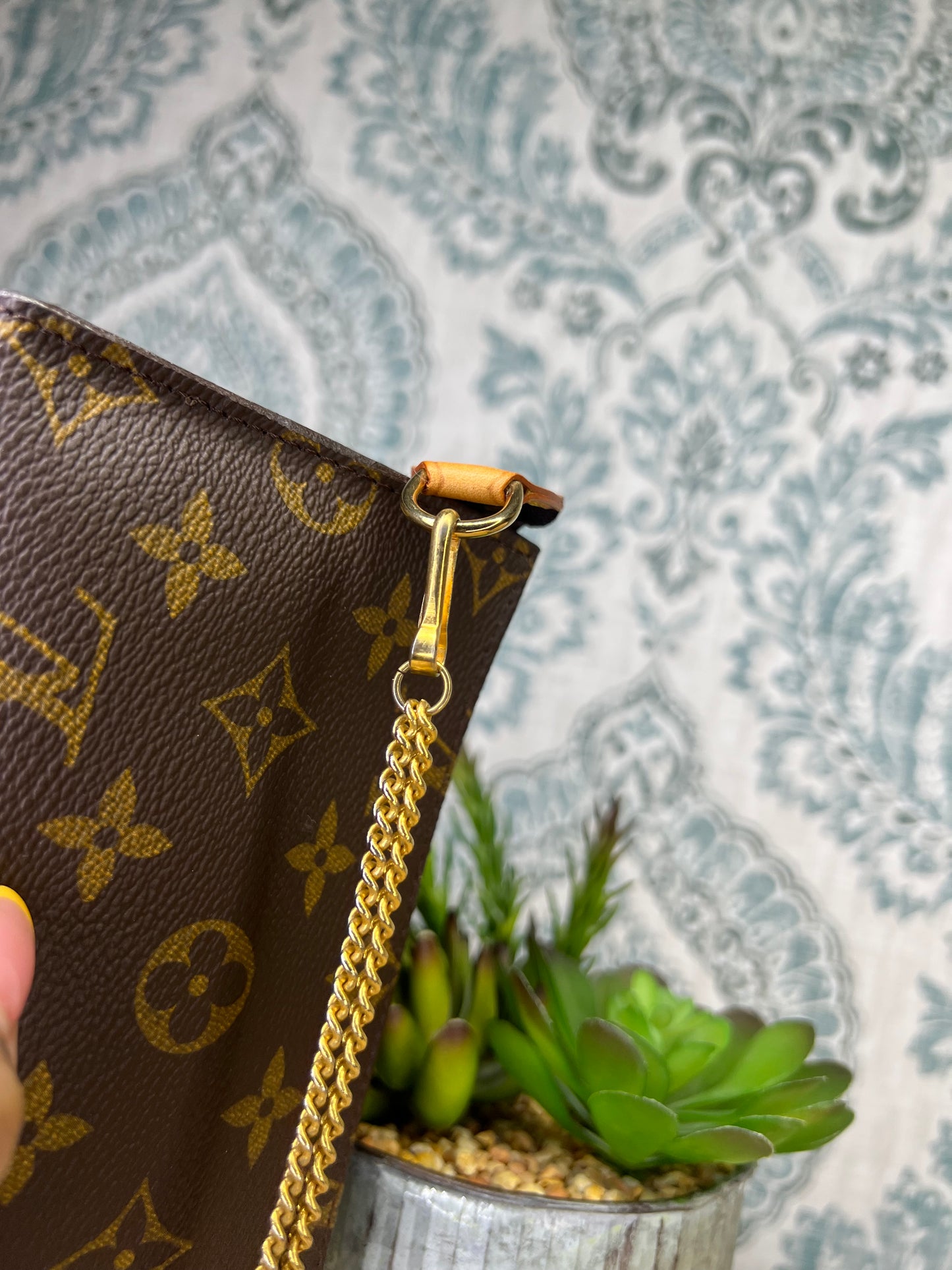 Louis Vuitton Bucket PM Pouch