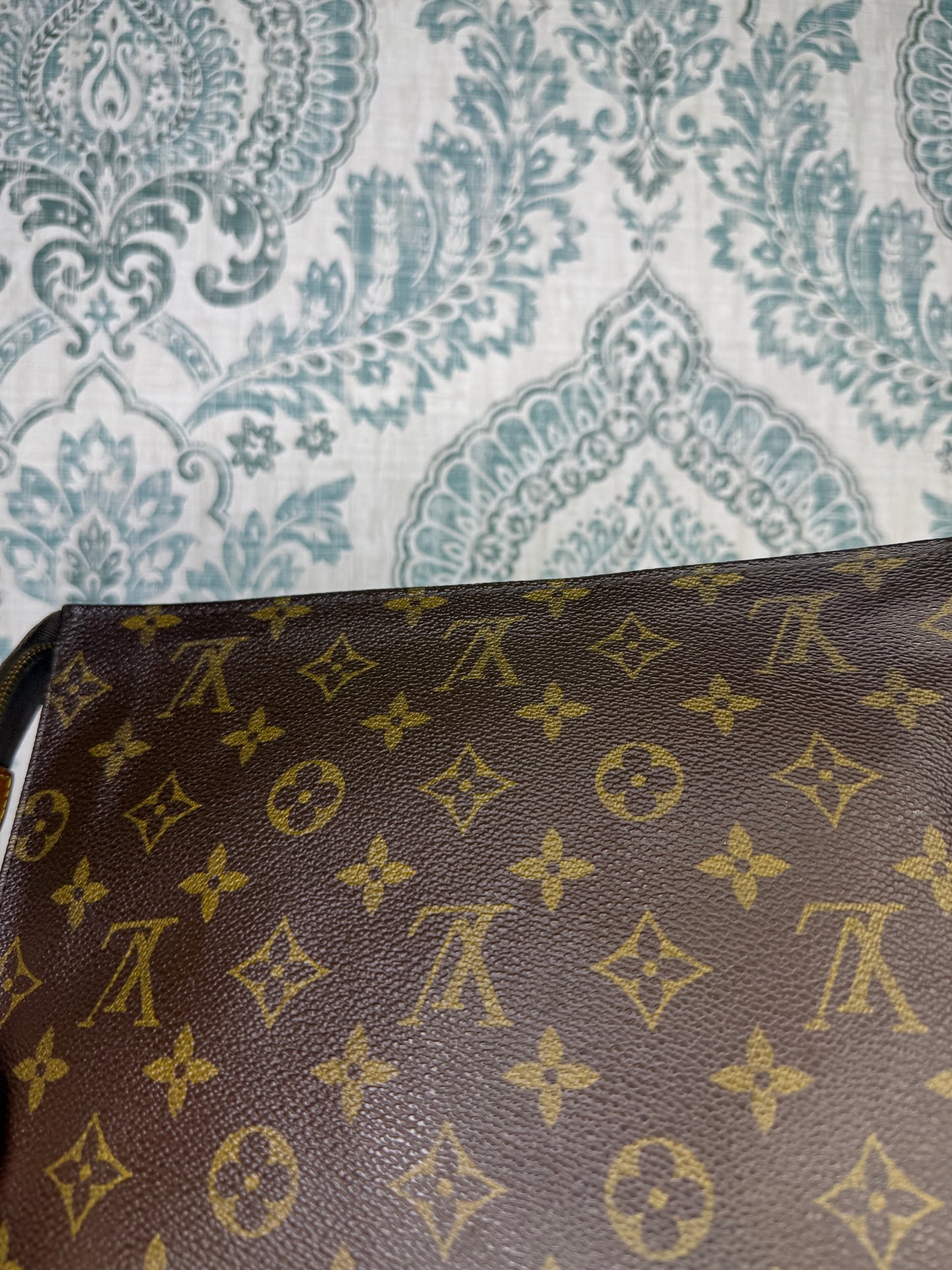 Louis Vuitton Monogram Toiletry 26