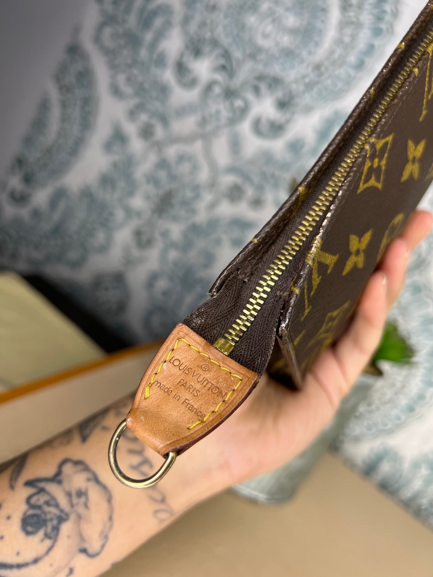 Louis Vuitton Bucket GM Pouch