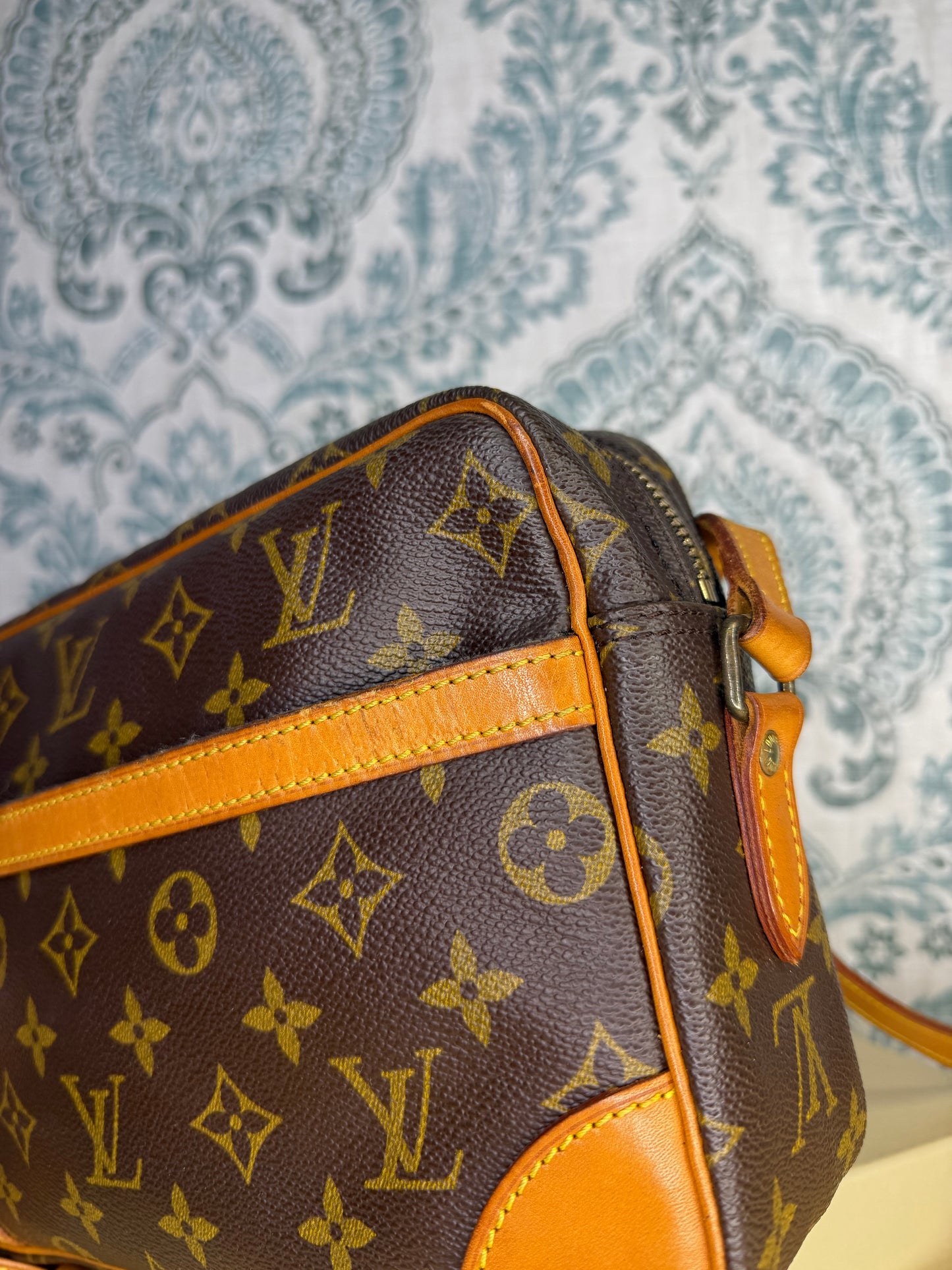 Louis Vuitton Trocadero 27