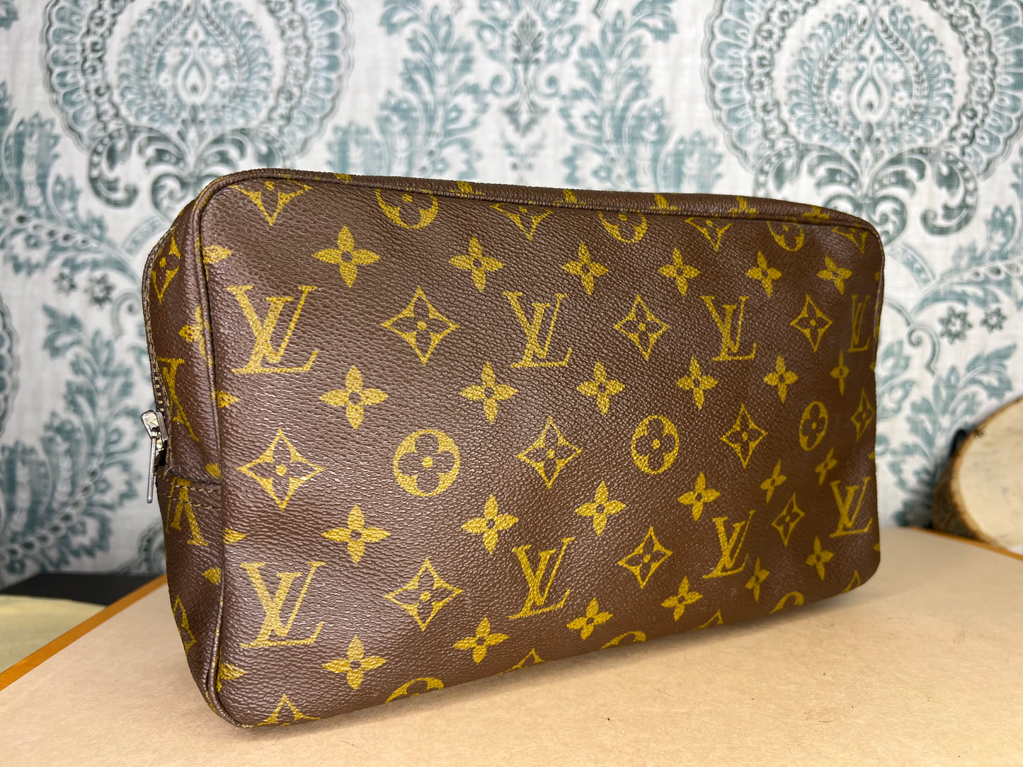 Louis Vuitton Trousse 28