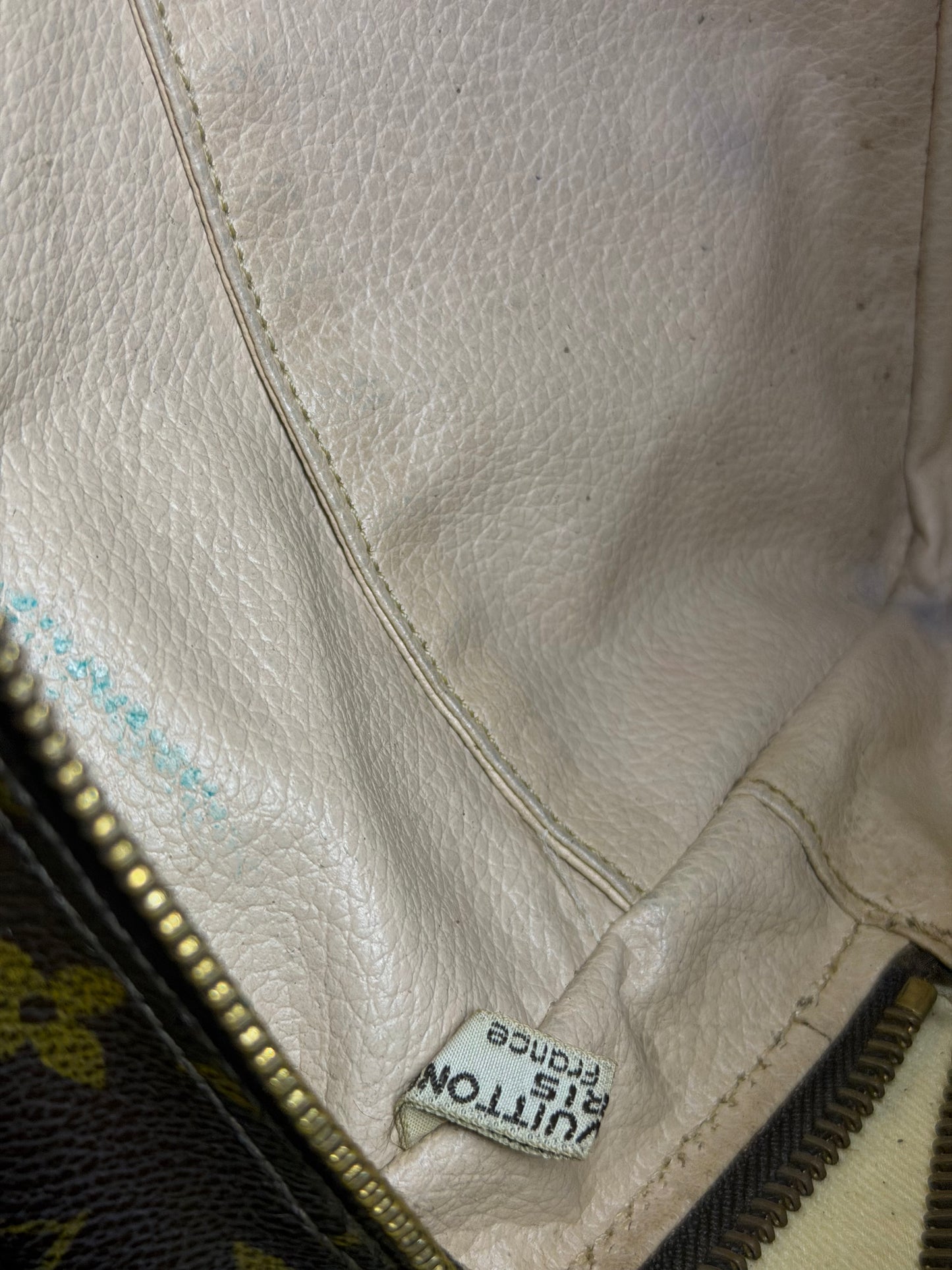 Louis Vuitton Trousse 28