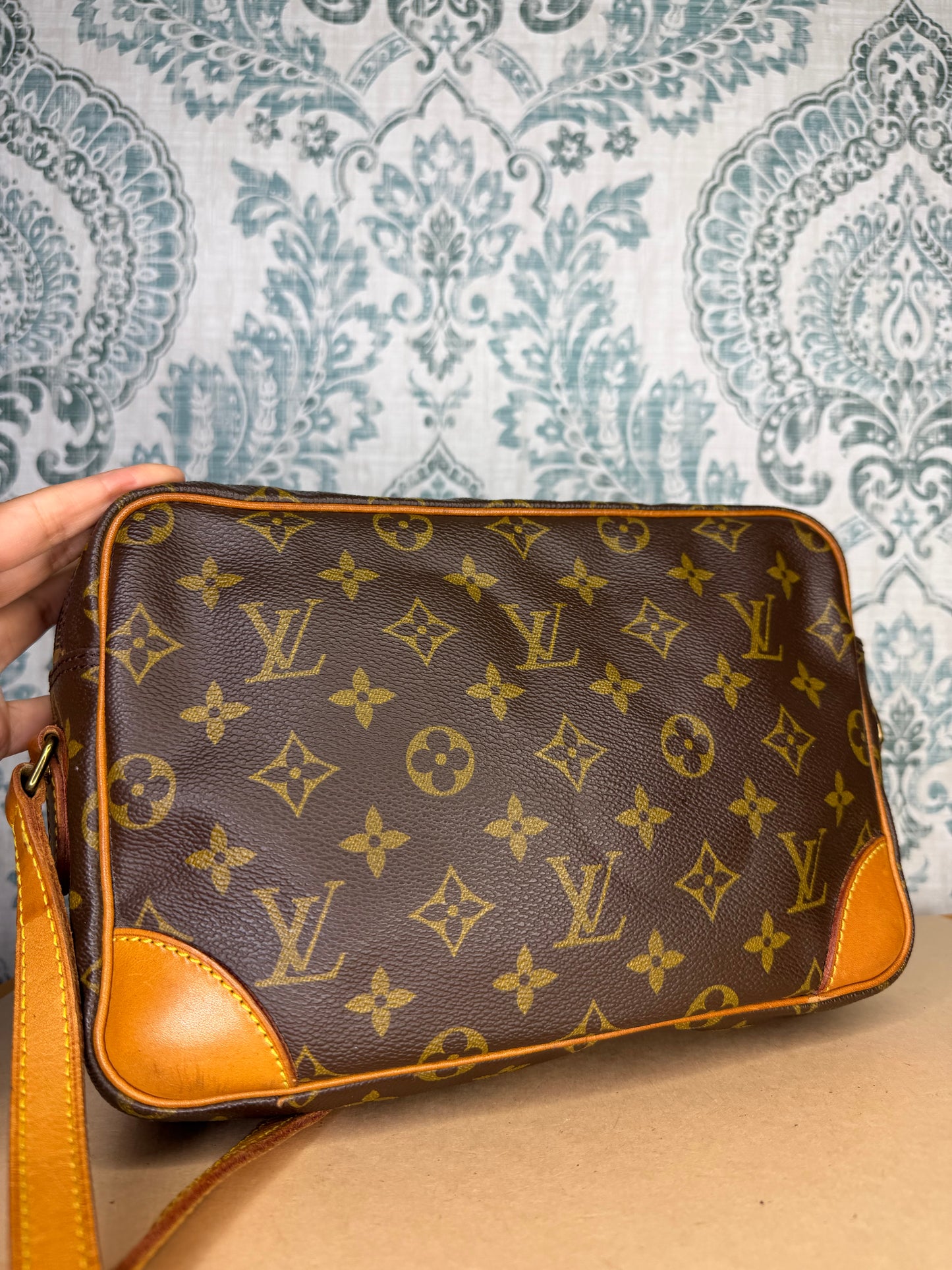 Louis Vuitton Trocadero 27