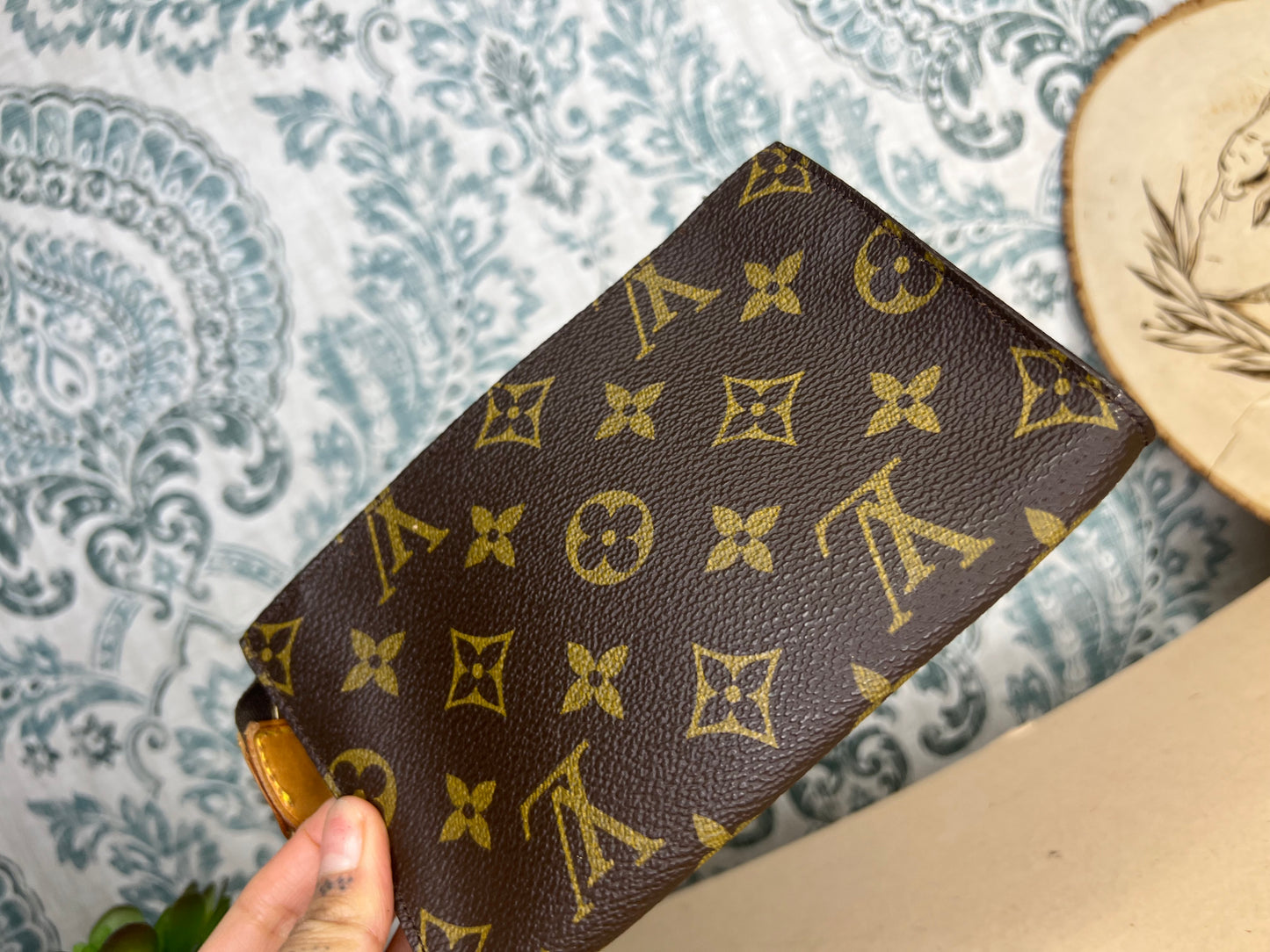 Louis Vuitton Bucket Pouch PM (damaged)