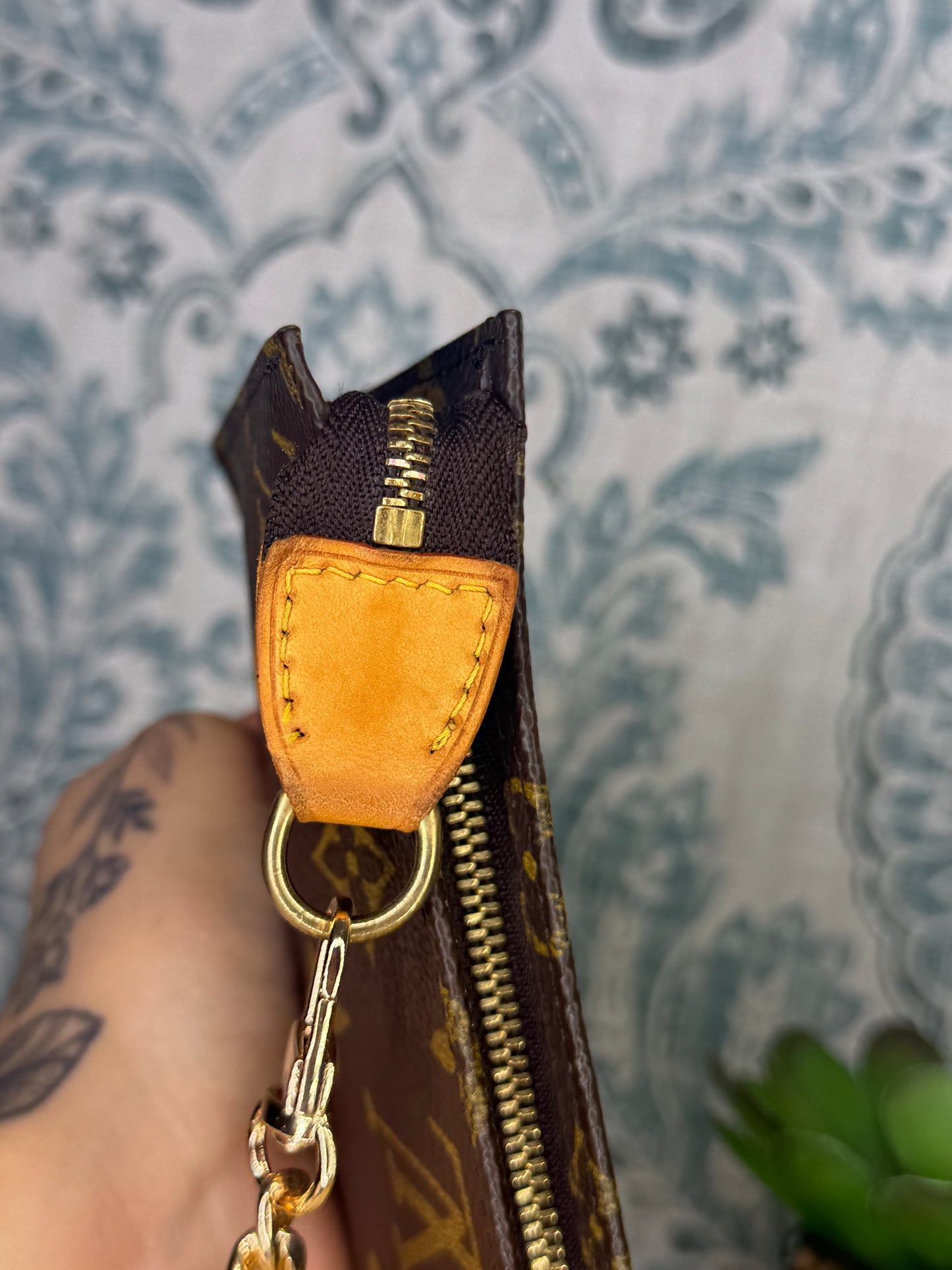 Louis Vuitton Bucket GM Pochette