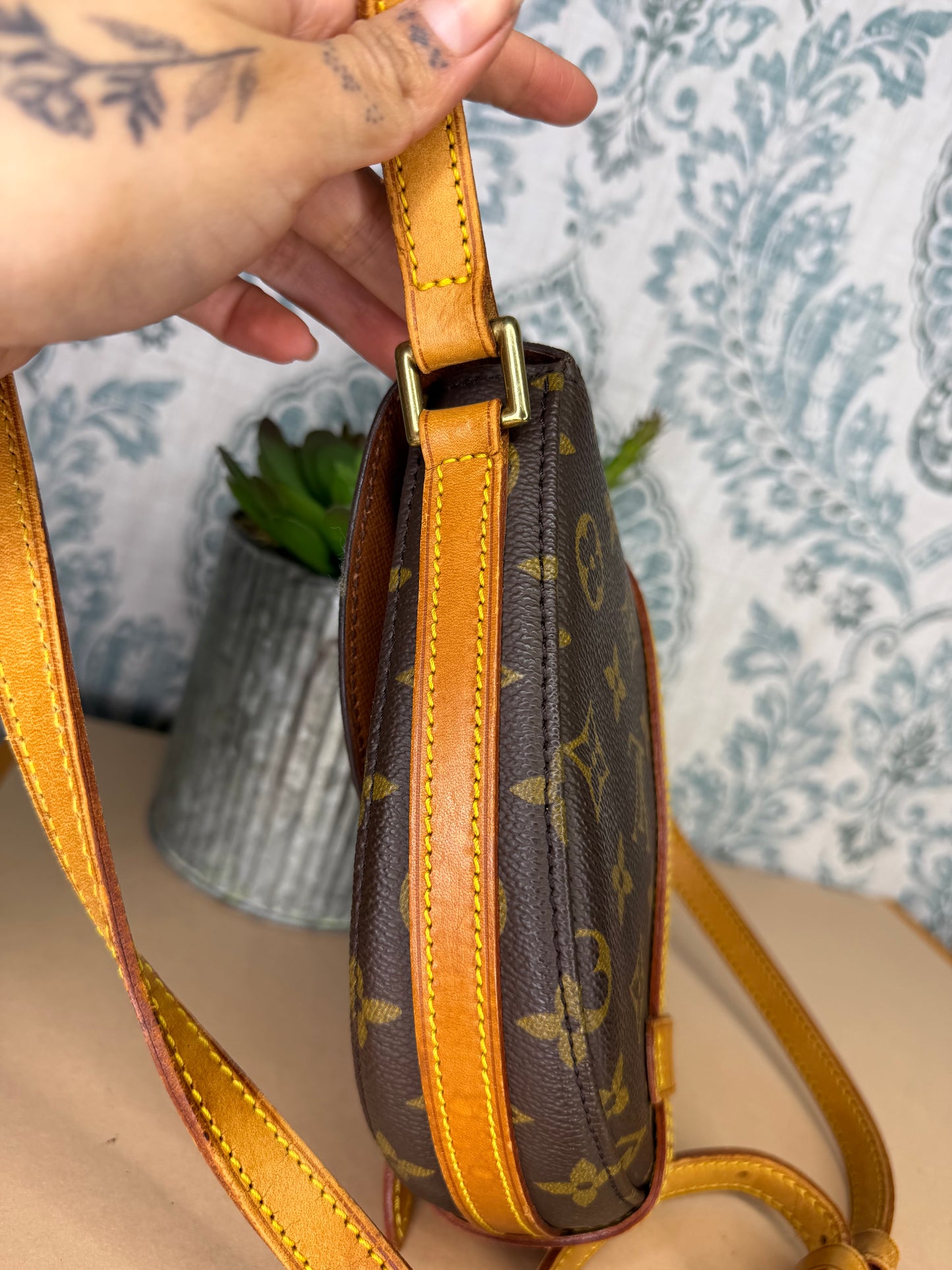 Louis Vuitton Chantilly PM