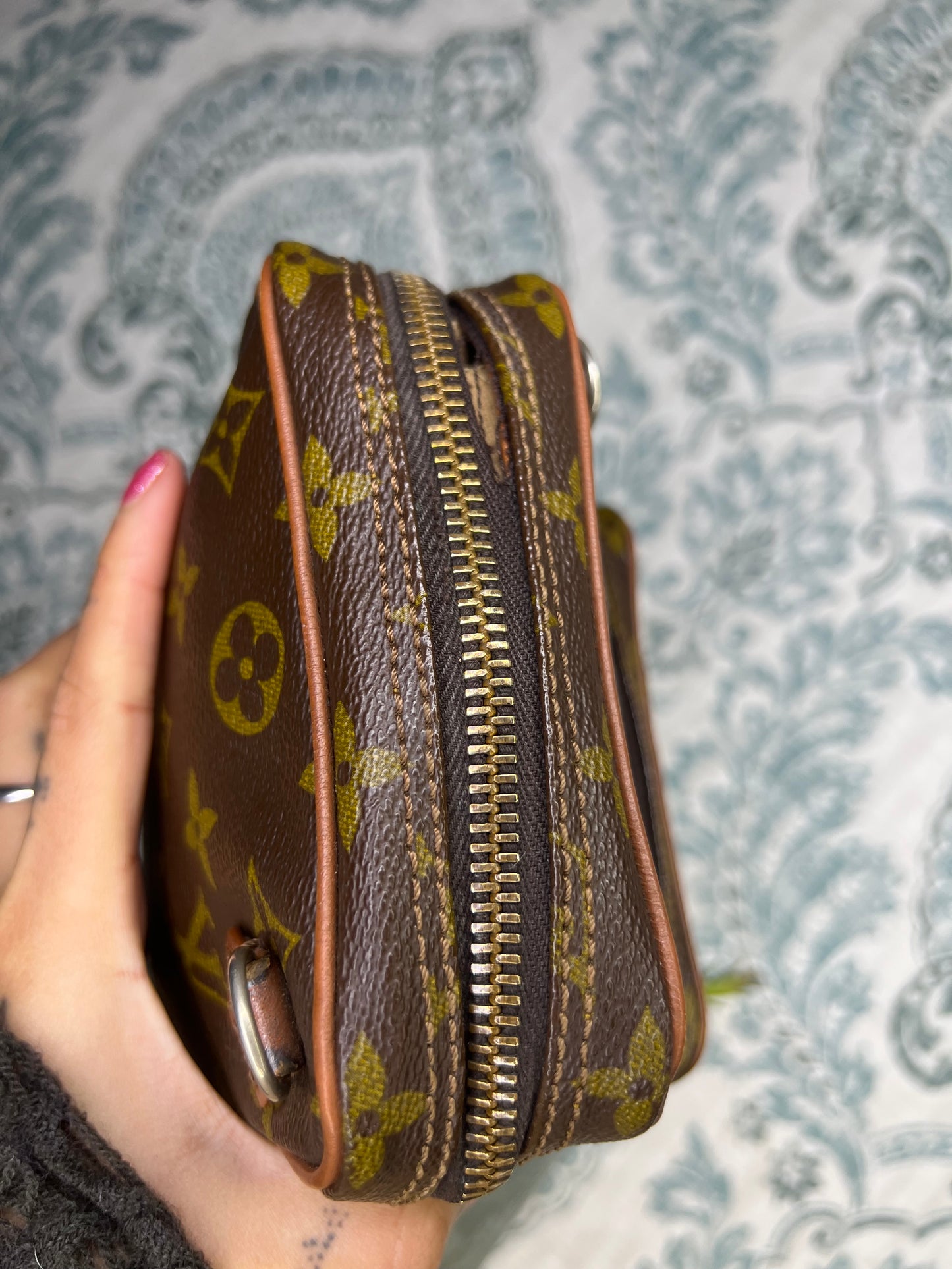 Louis Vuitton Vintage Amazon (project)