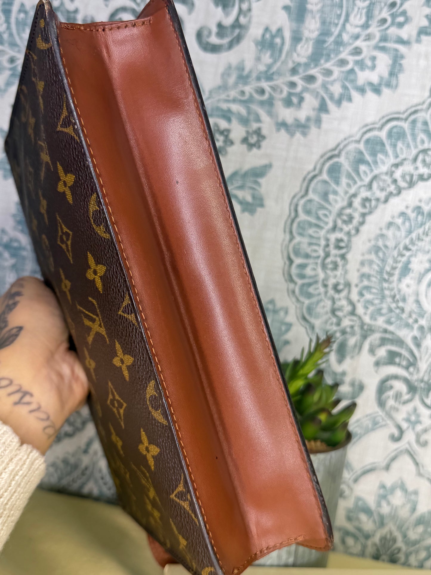 Louis Vuitton Pochette Homme Clutch