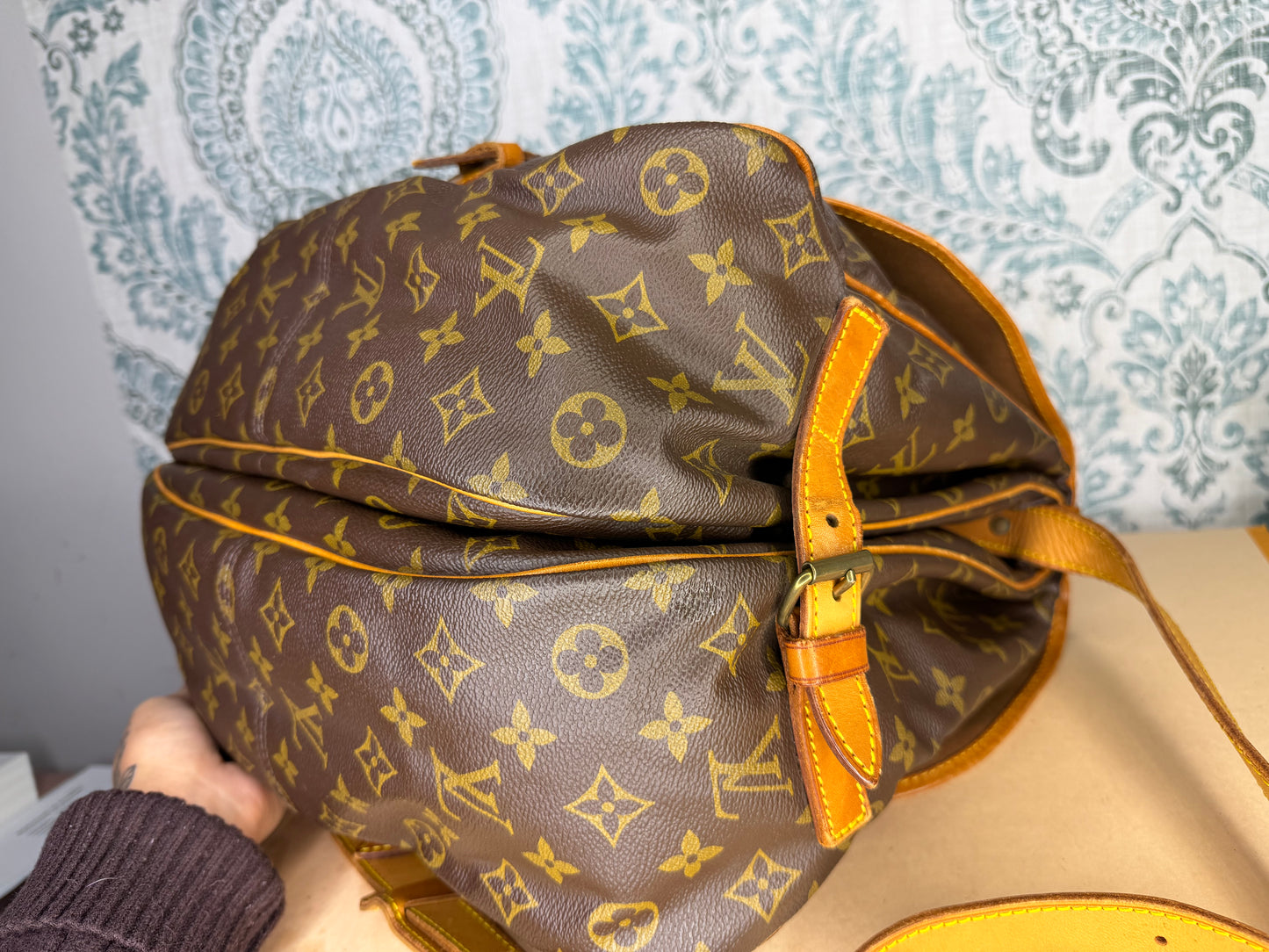 Louis Vuitton Saumur 35
