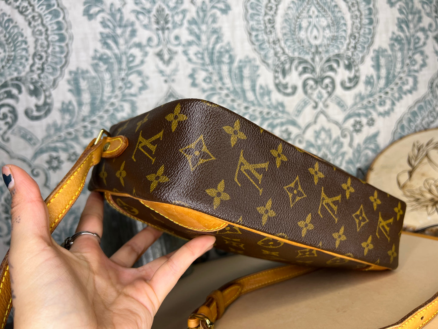 Louis Vuitton Trocadero 27