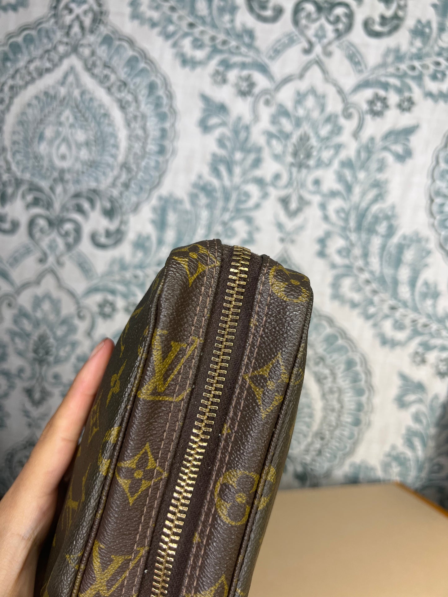 Louis Vuitton Trousse 23