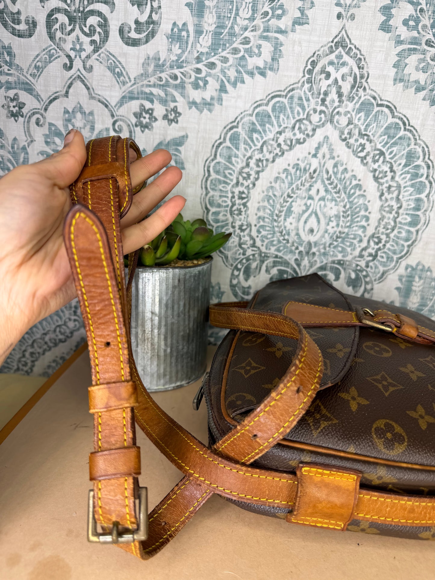Louis Vuitton Jeune Fille GM (needs repair)