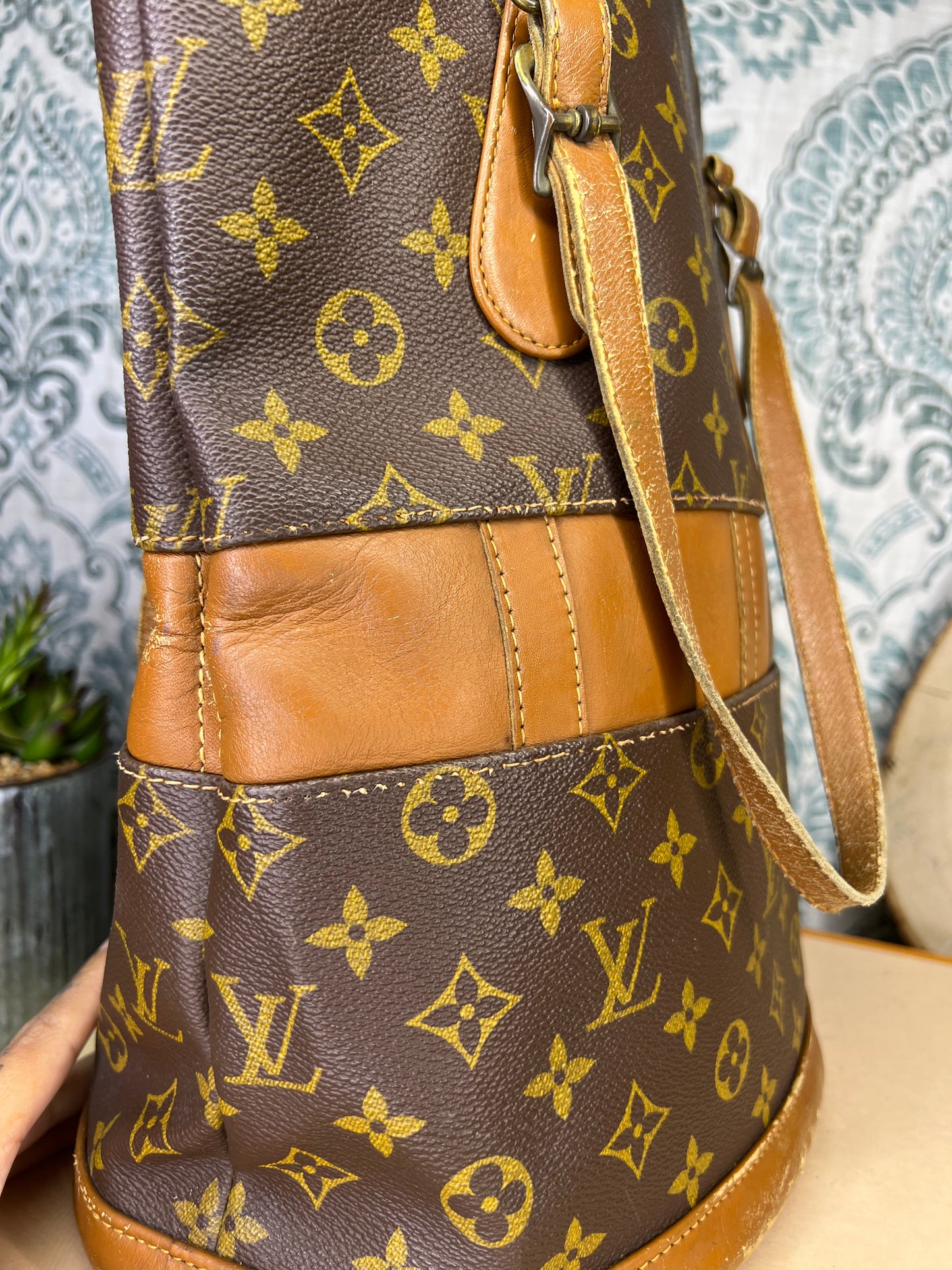 Louis Vuitton French Company Bucket GM