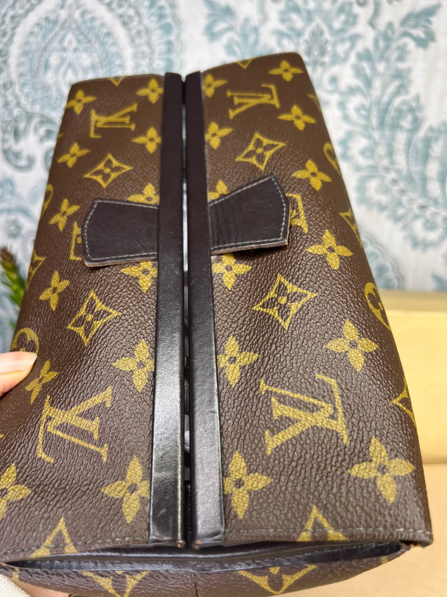 Louis Vuitton Toiletry / Dopp Kit