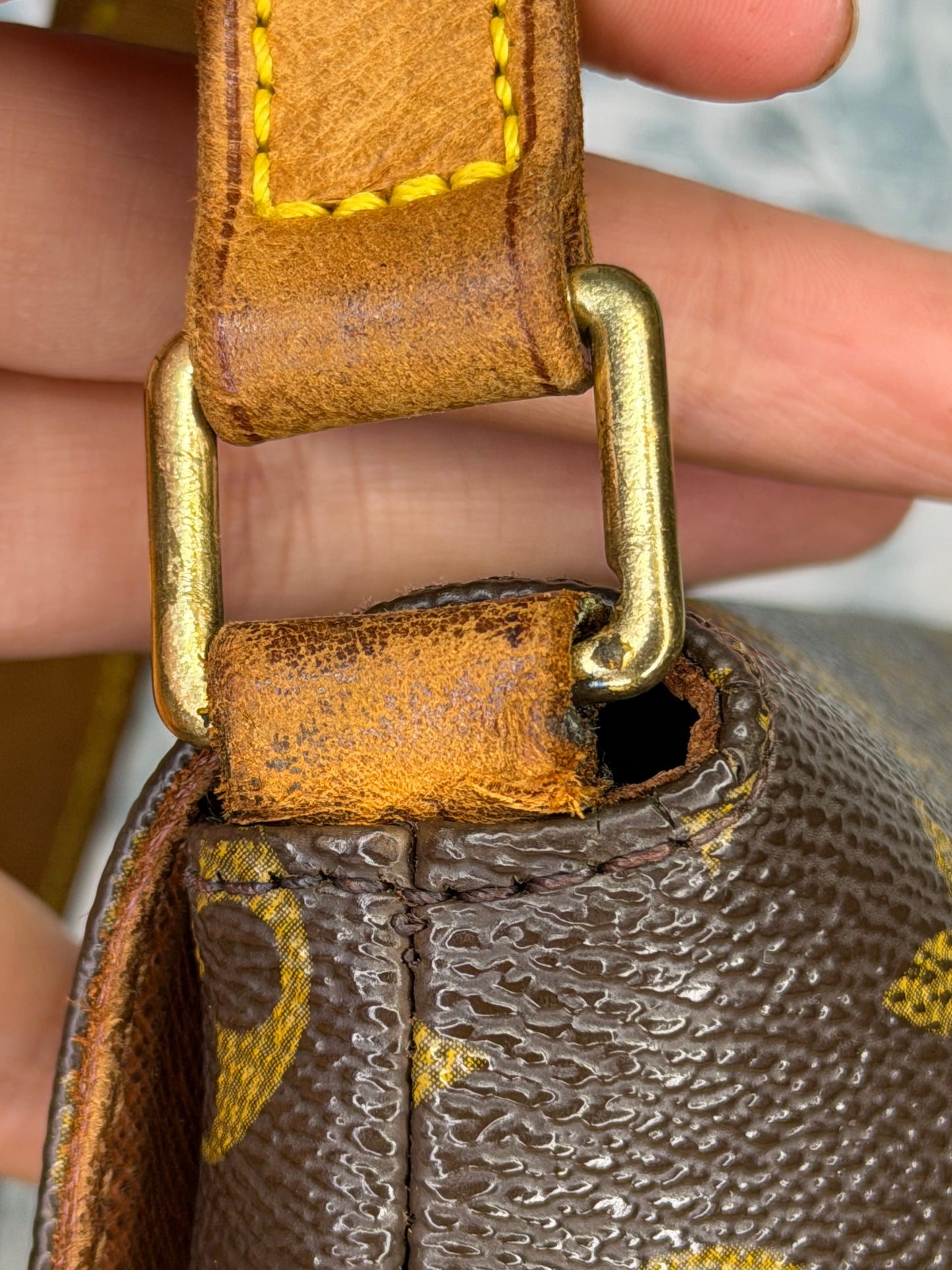 Louis Vuitton Musette Tango (short strap version)