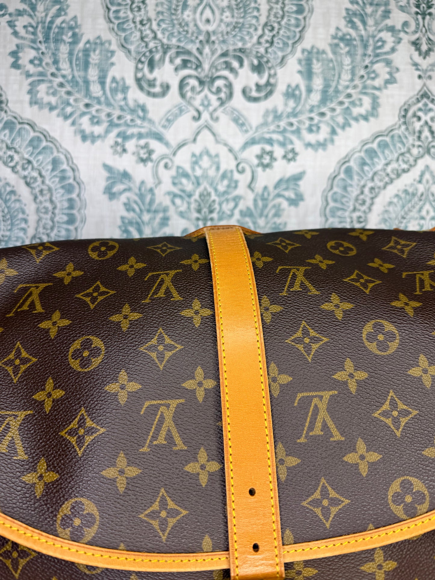 Louis Vuitton Saumur 35