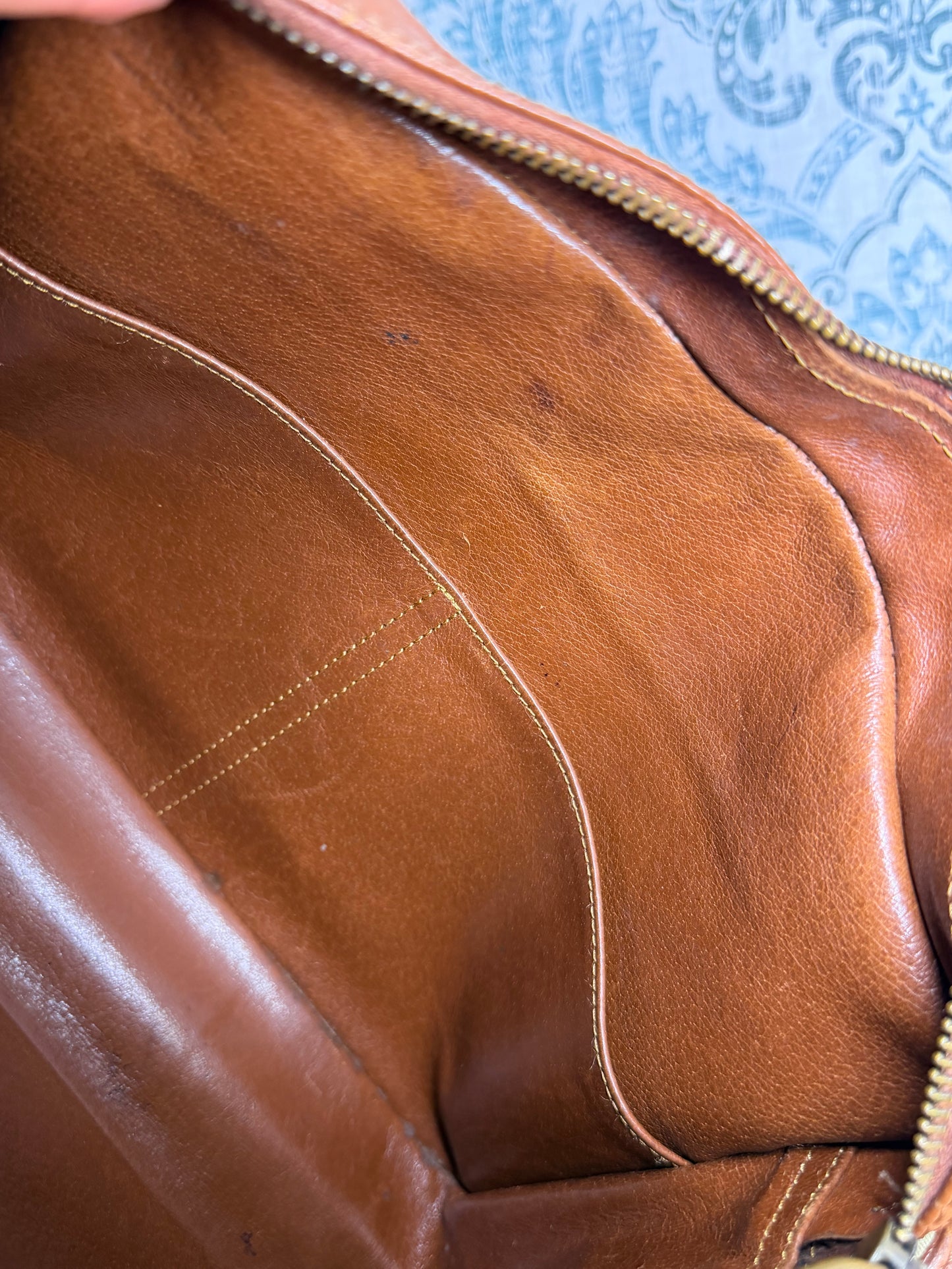 Louis Vuitton Sac Bandouliere 30 (needs new zipper)