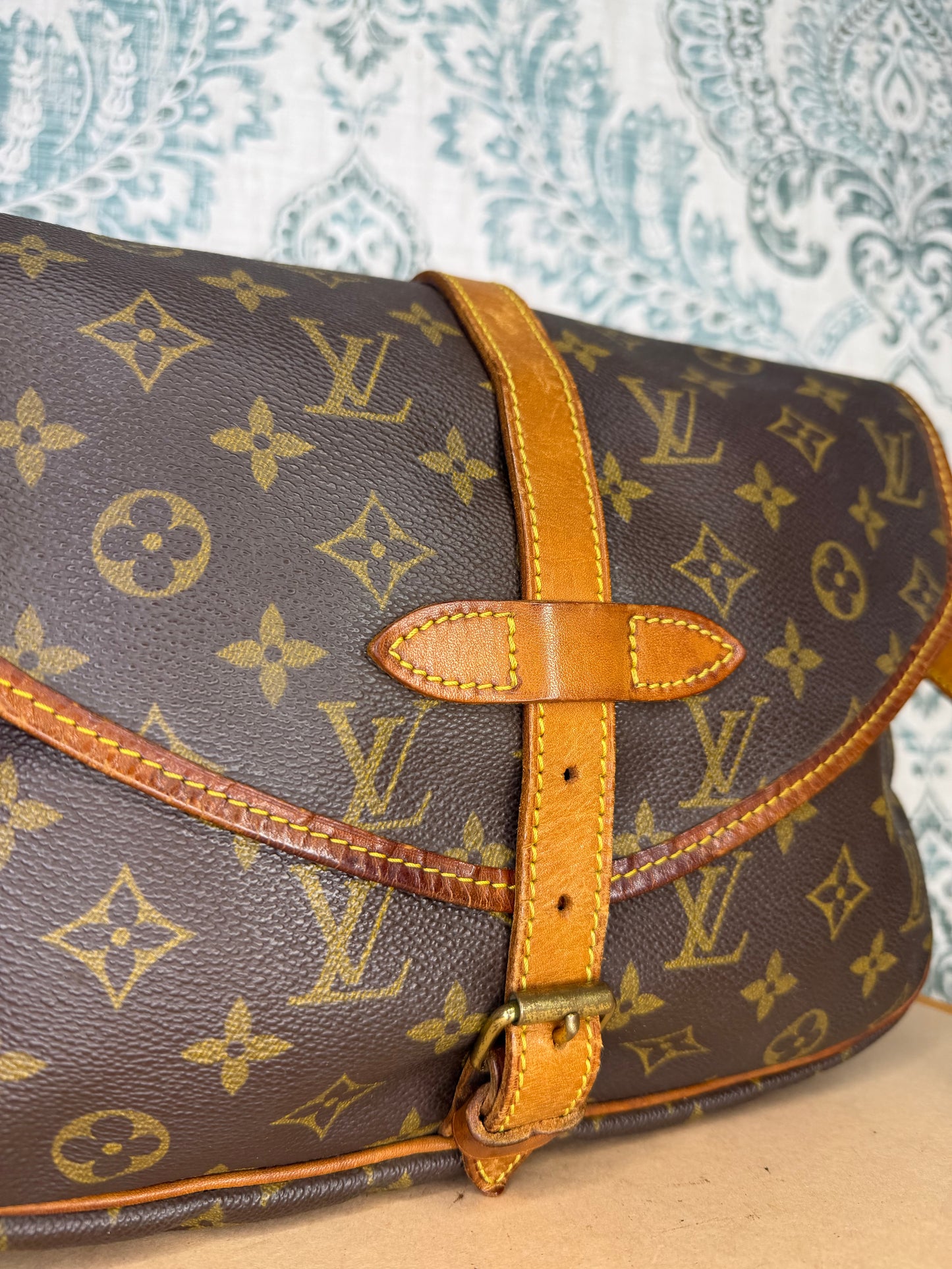 Louis Vuitton Saumur 30