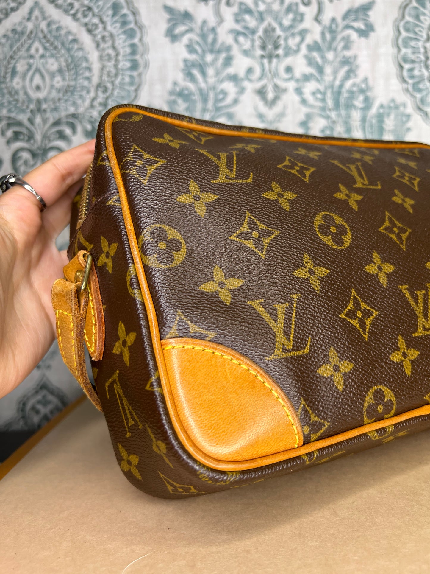 Louis Vuitton Trocadero 27