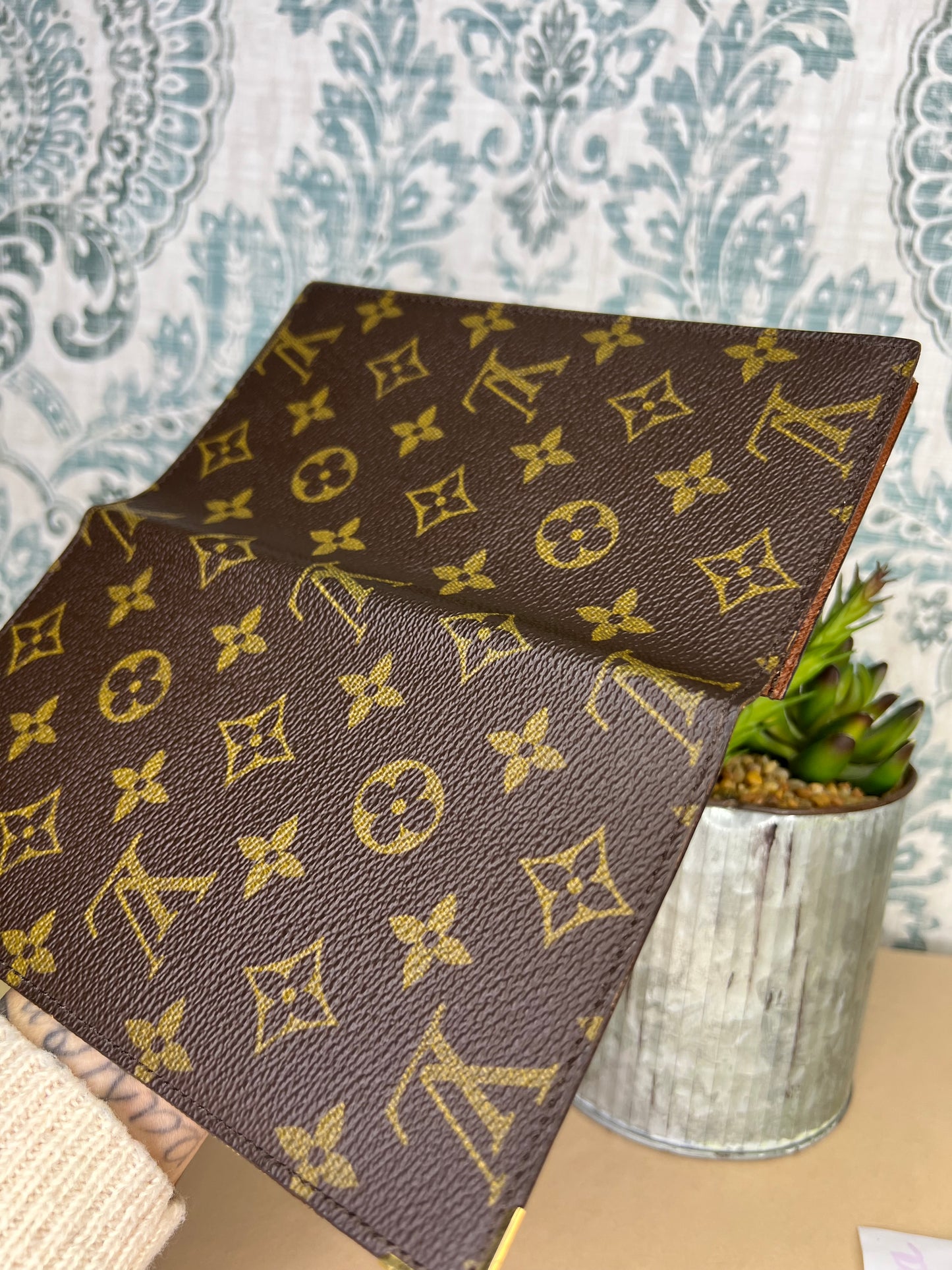 Louis Vuitton Monogram Vintage Vertical Wallet