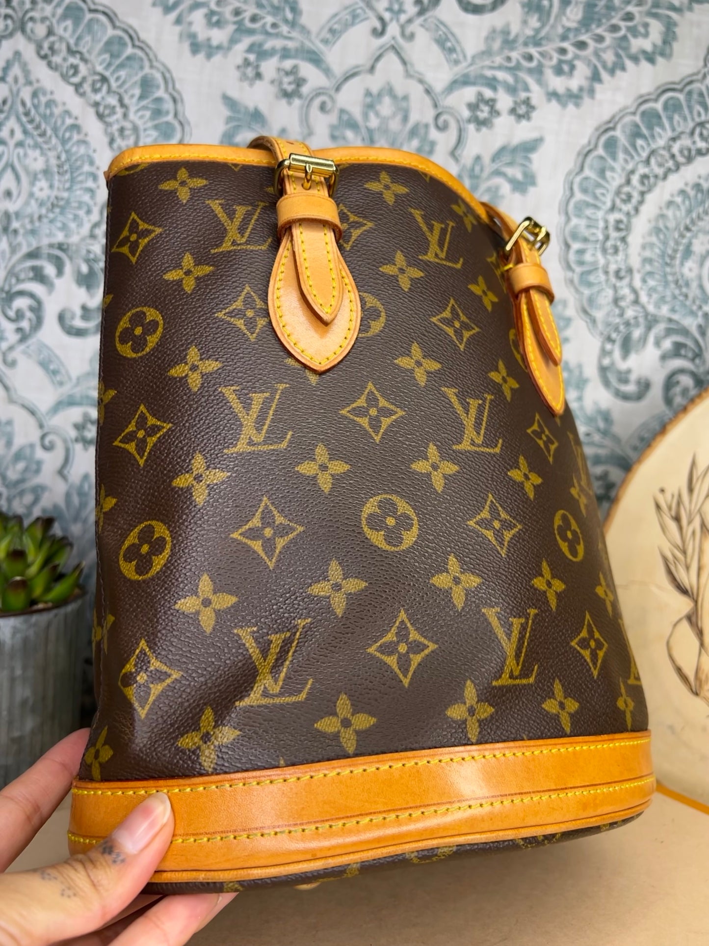 Louis Vuitton Bucket PM