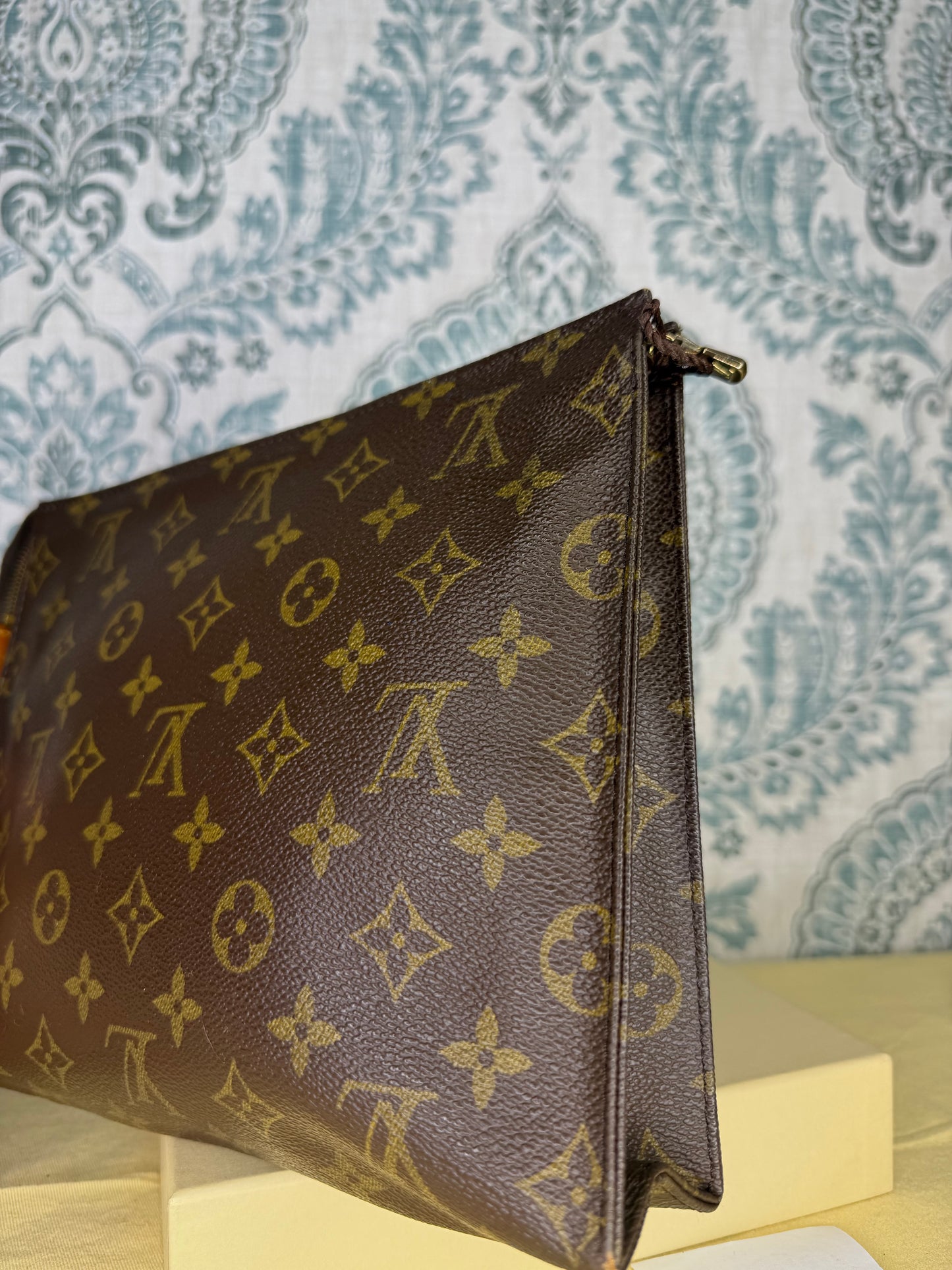 Louis Vuitton Monogram Toiletry 26