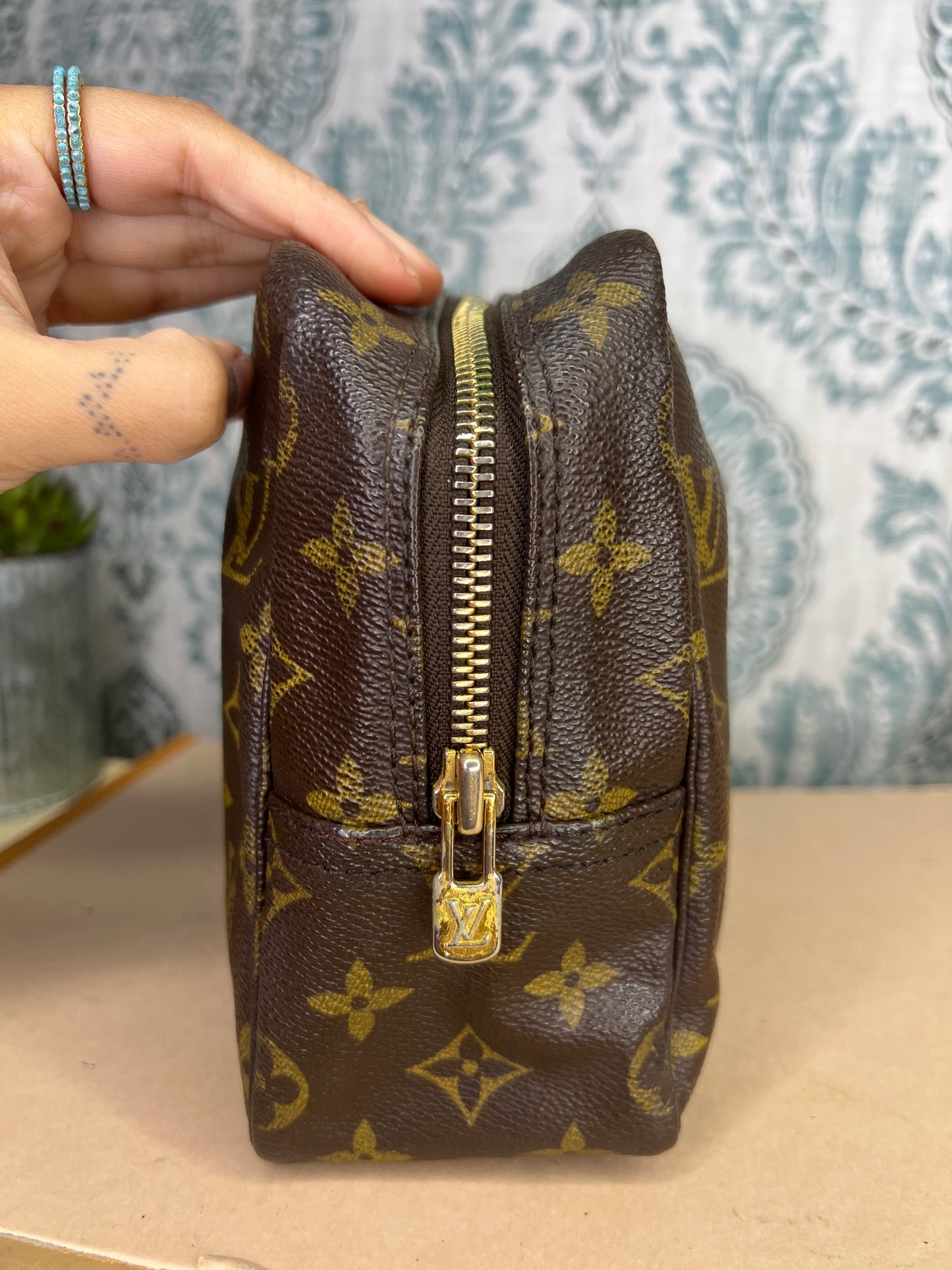 Louis Vuitton Trousse 28