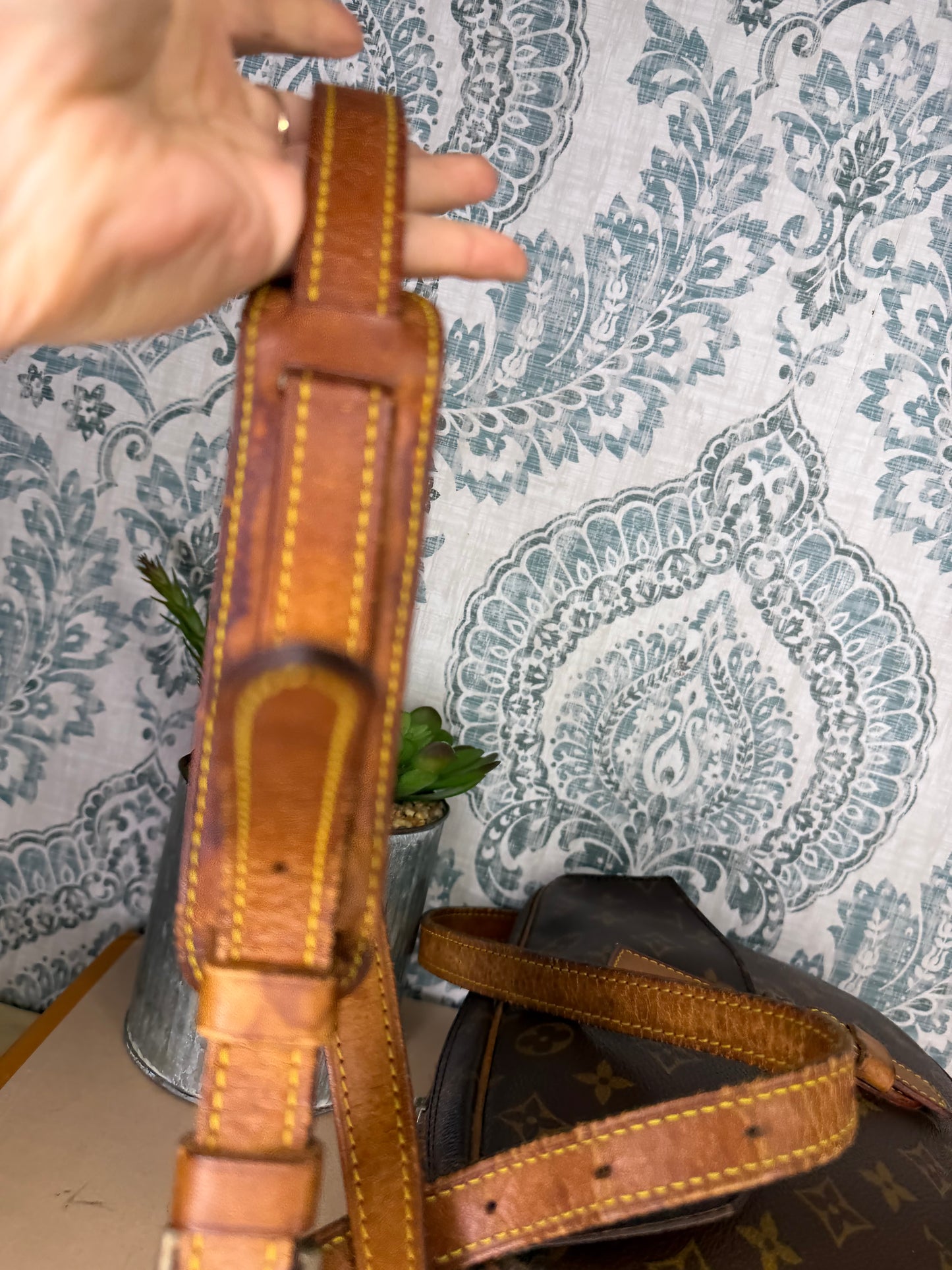 Louis Vuitton Jeune Fille GM (needs repair)