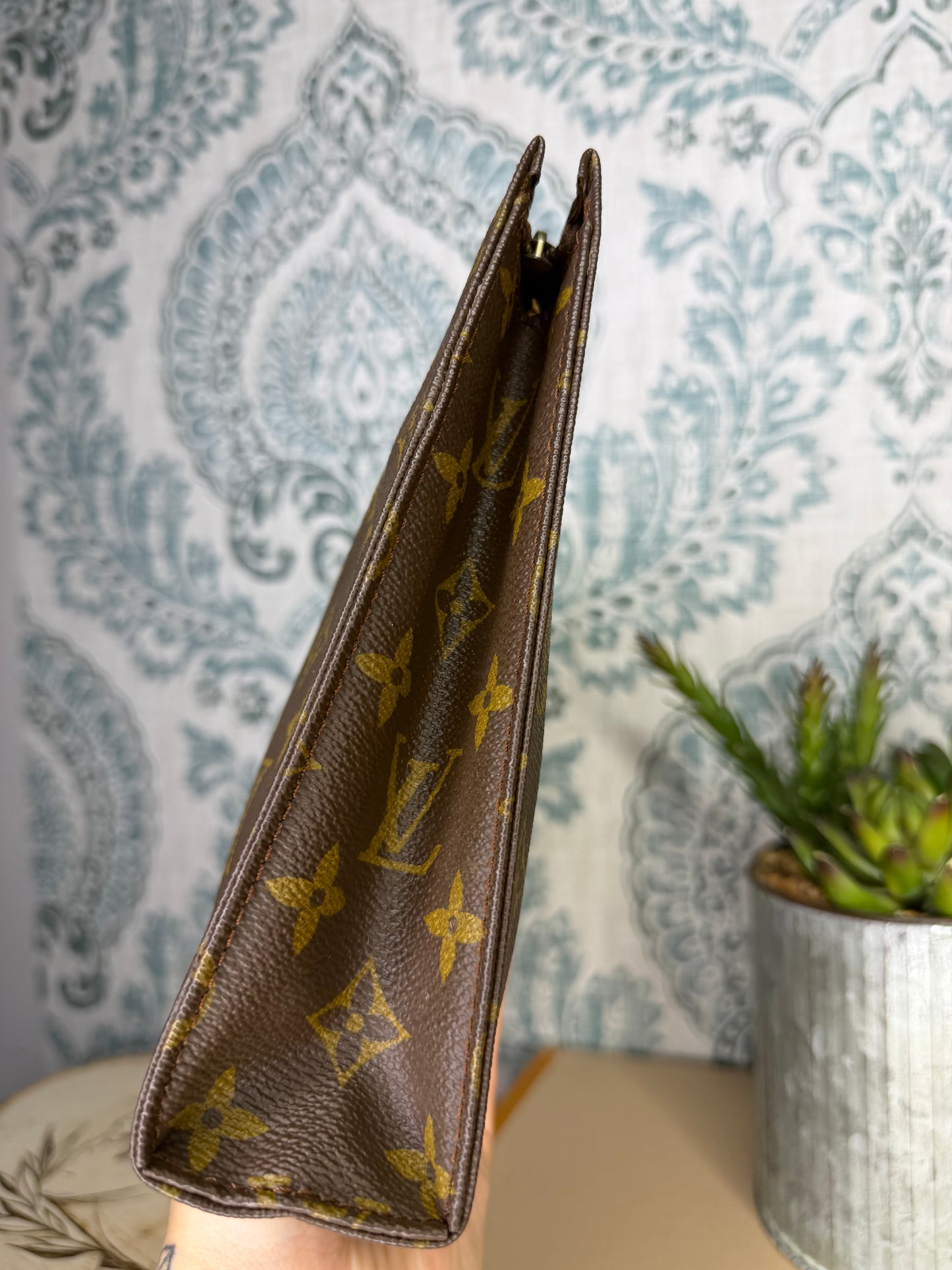 Louis Vuitton Toiletry 26 #2 (needs new zipper)