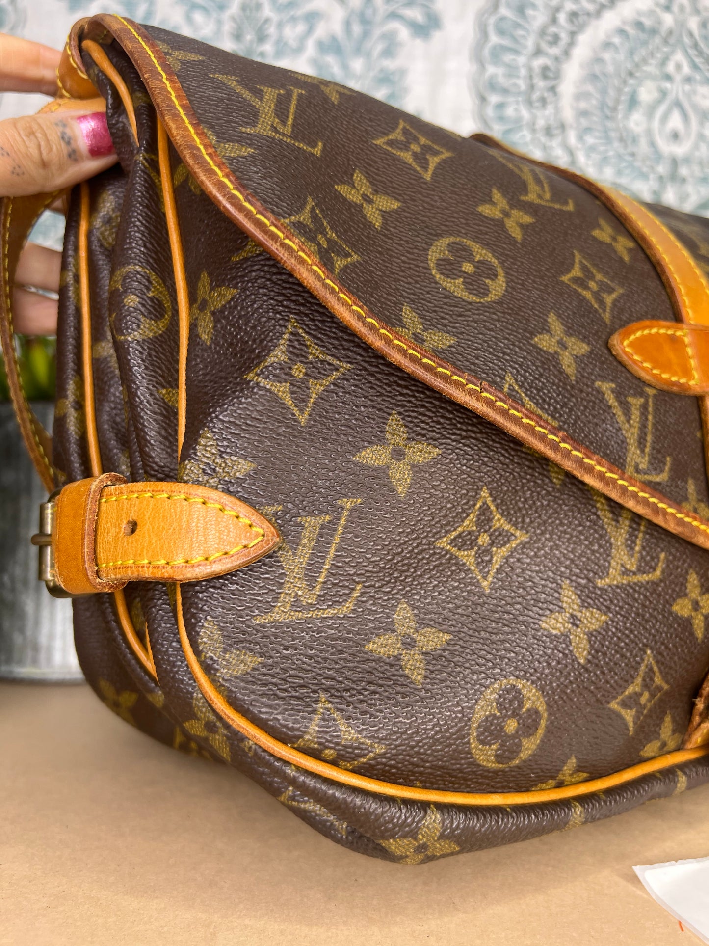 Louis Vuitton Saumur 30