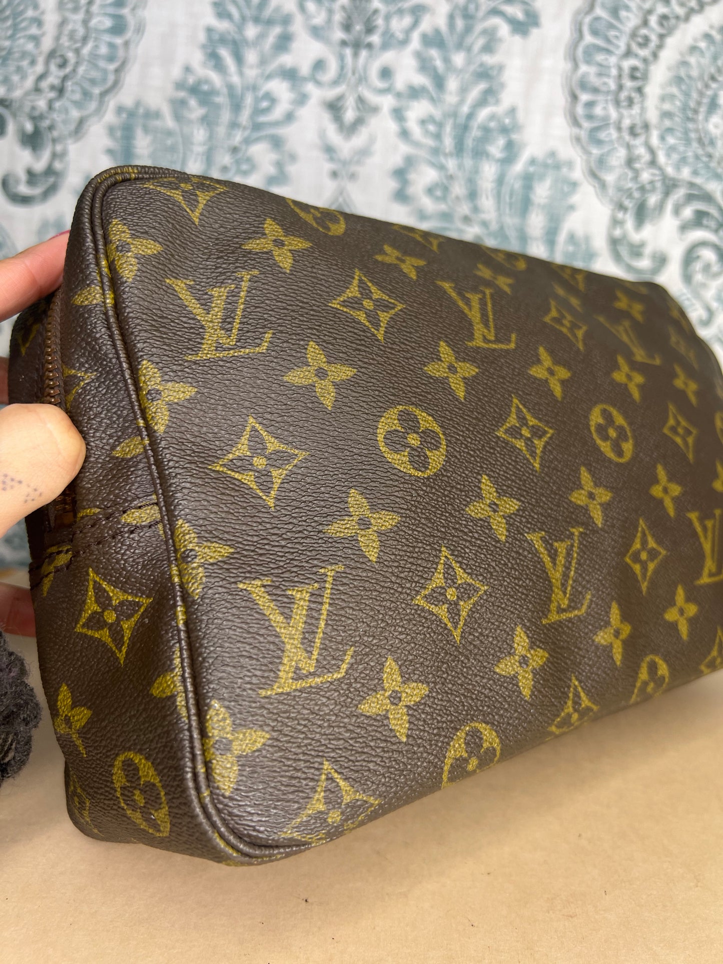 Louis Vuitton Trousse 28