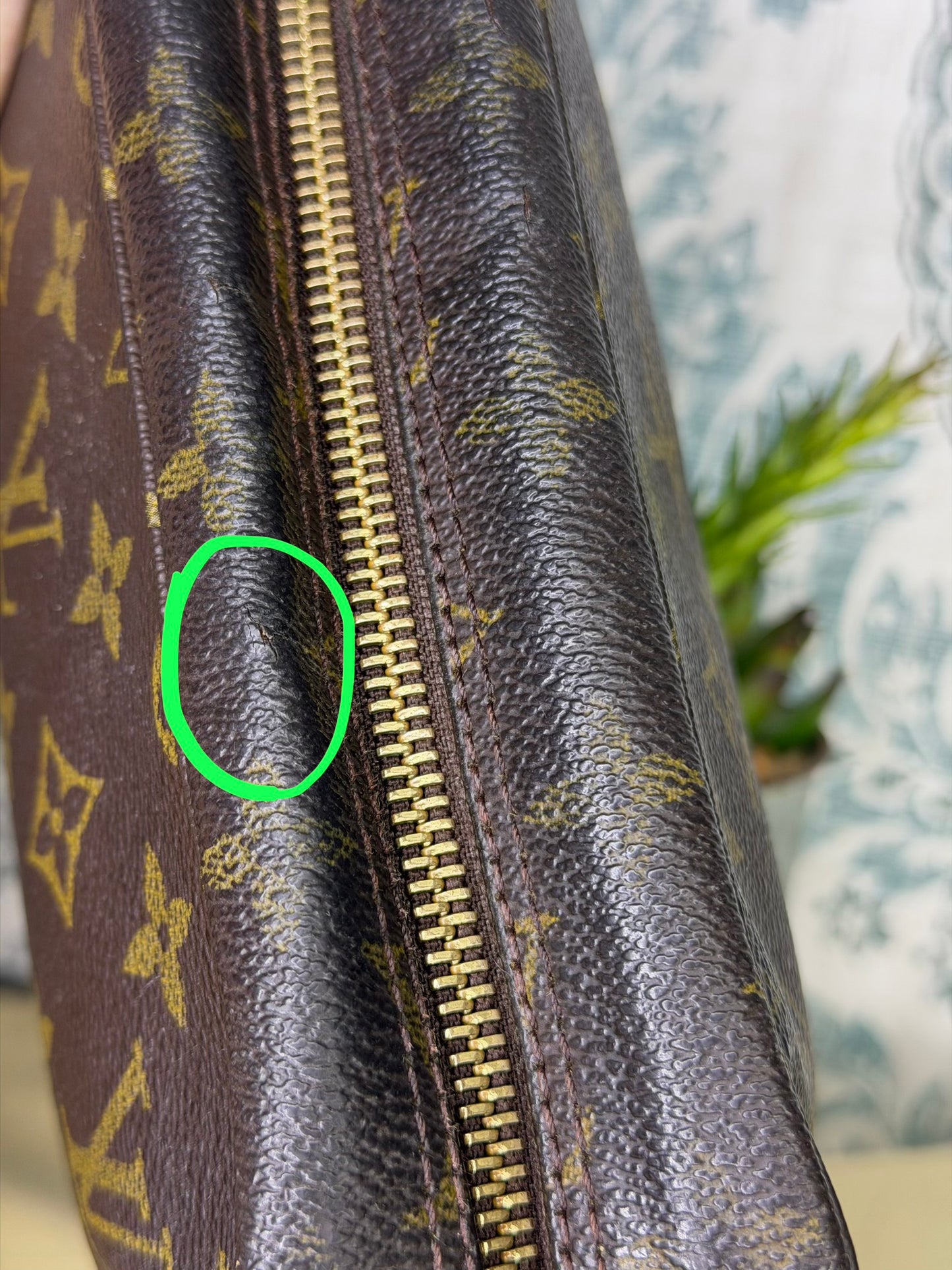 Louis Vuitton Trousse 23