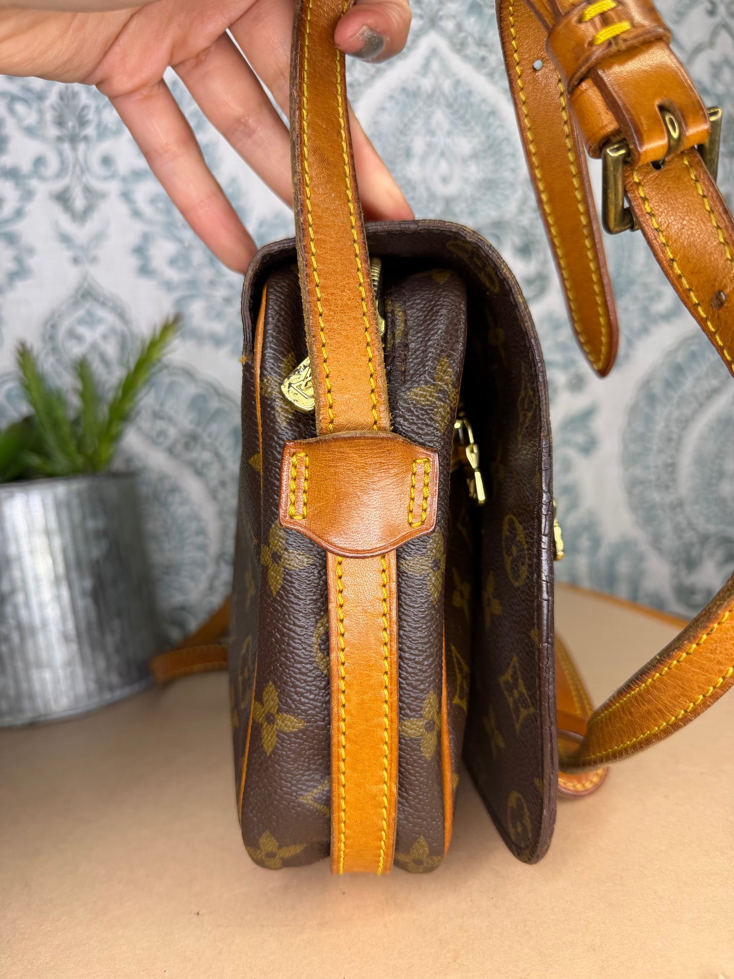 Louis Vuitton Saint Germain 27