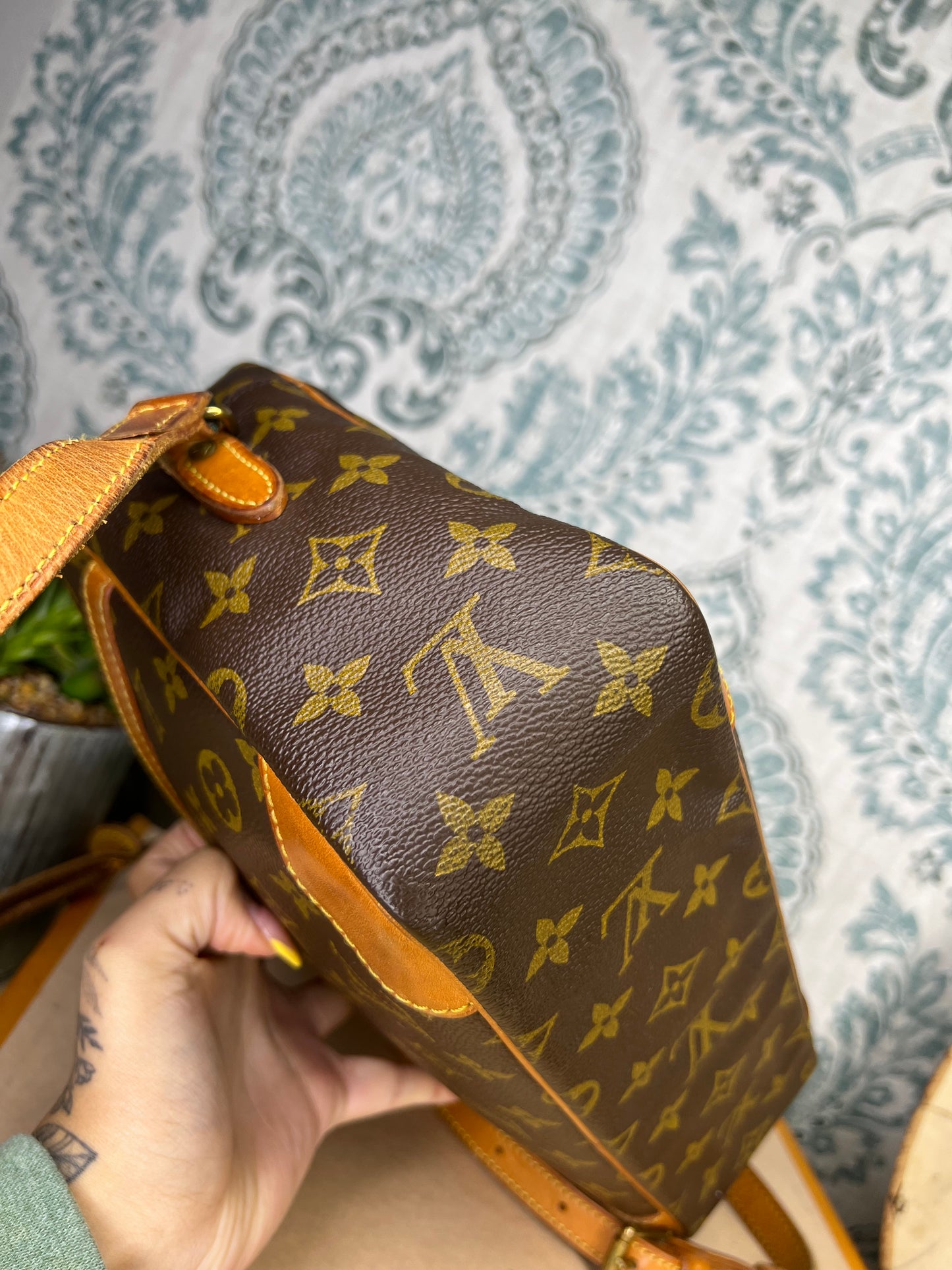 Louis Vuitton Trocadero 30